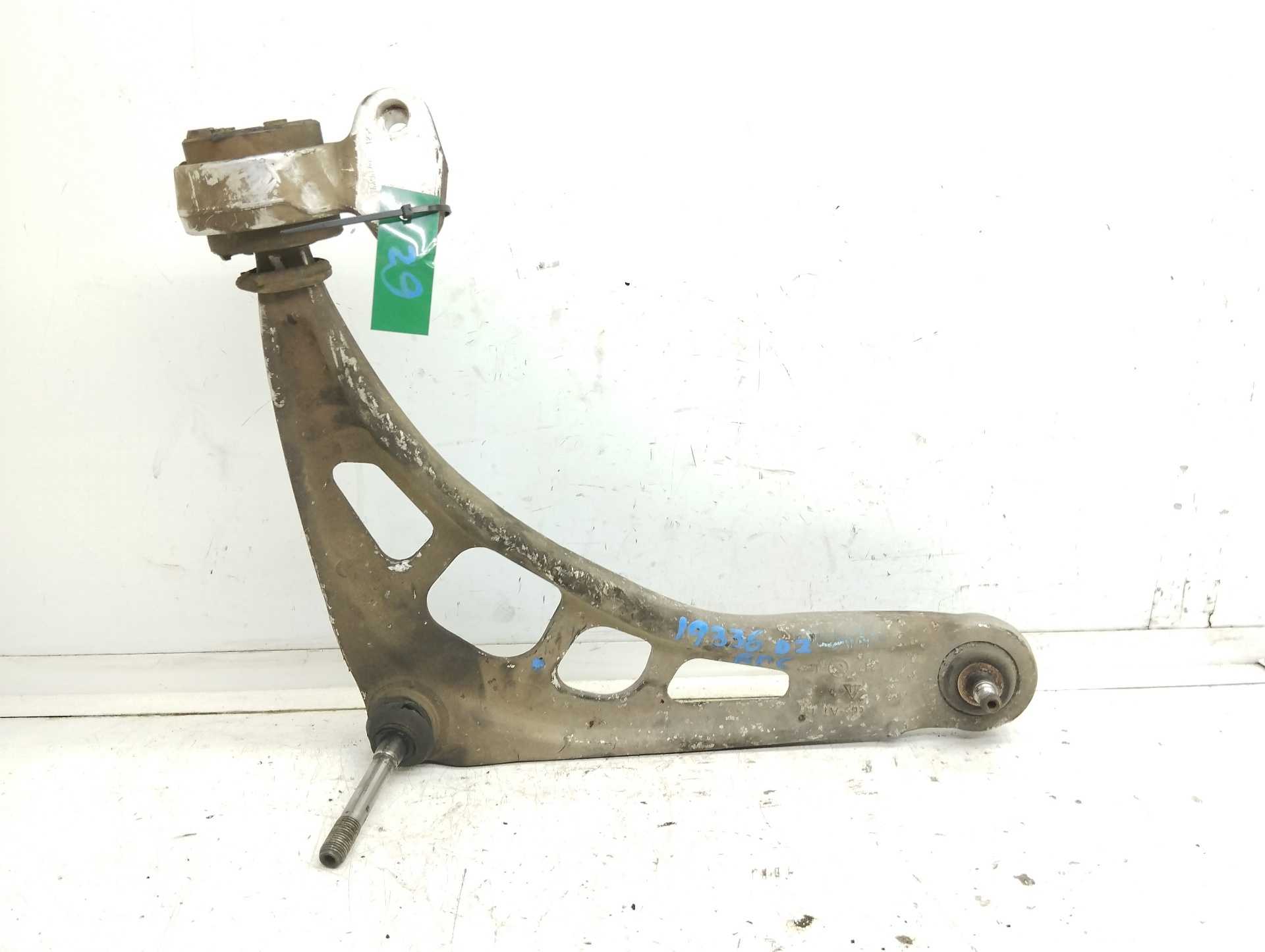 Recambio de brazo suspension delantero izquierdo para bmw serie 3 compact (e46) 316ti referencia OEM IAM  31122343353 