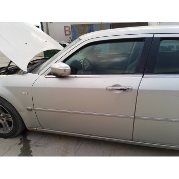 Recambio de puerta delantera izquierda para chrysler 300 c 3.0 crd referencia OEM IAM   