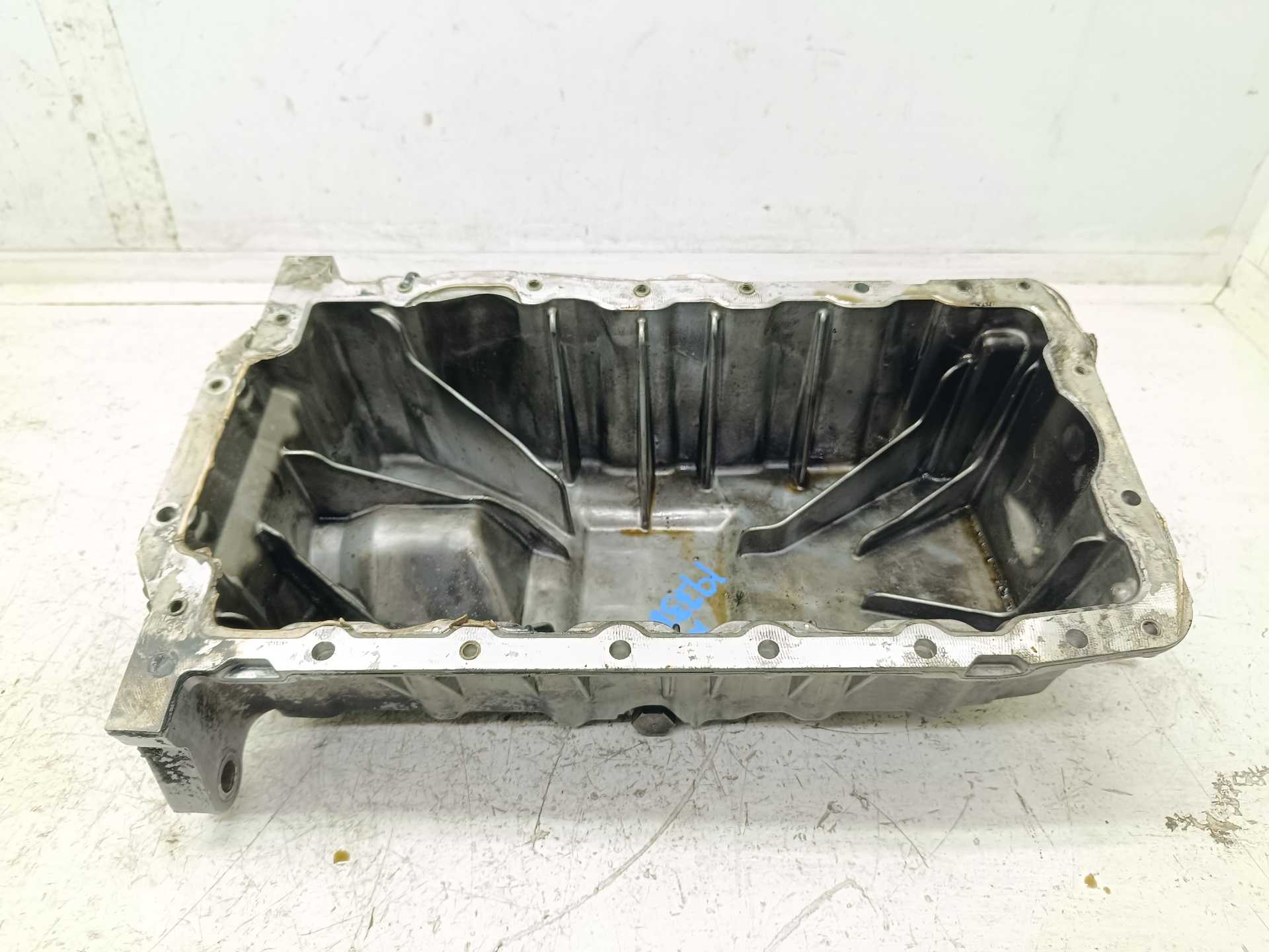 Recambio de carter para mitsubishi grandis (na0w) 2.0 di-d inform referencia OEM IAM 038103603A AC43400 