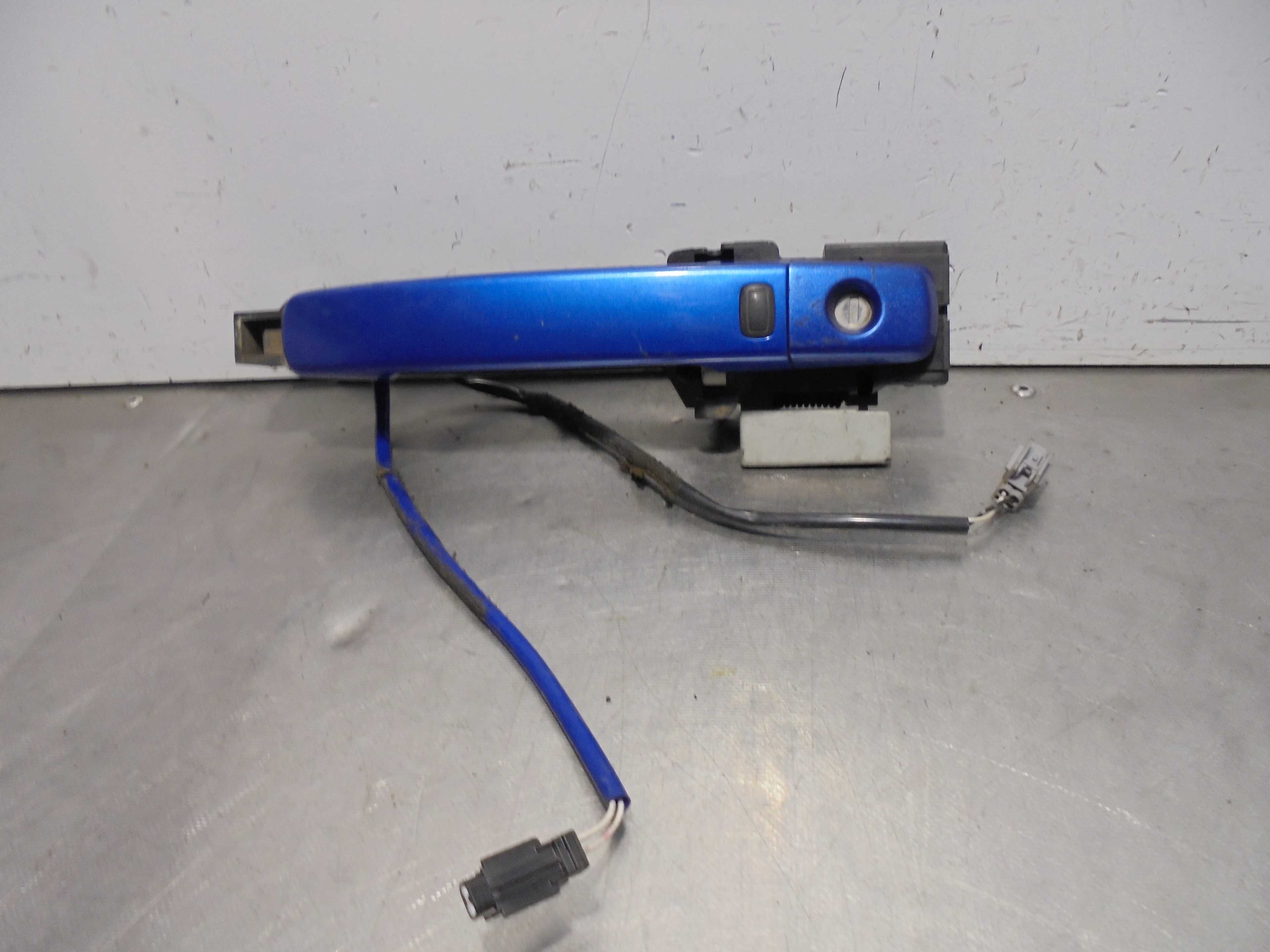 Recambio de maneta exterior delantera izquierda para nissan qashqai (j10) acenta referencia OEM IAM 80610EB300  