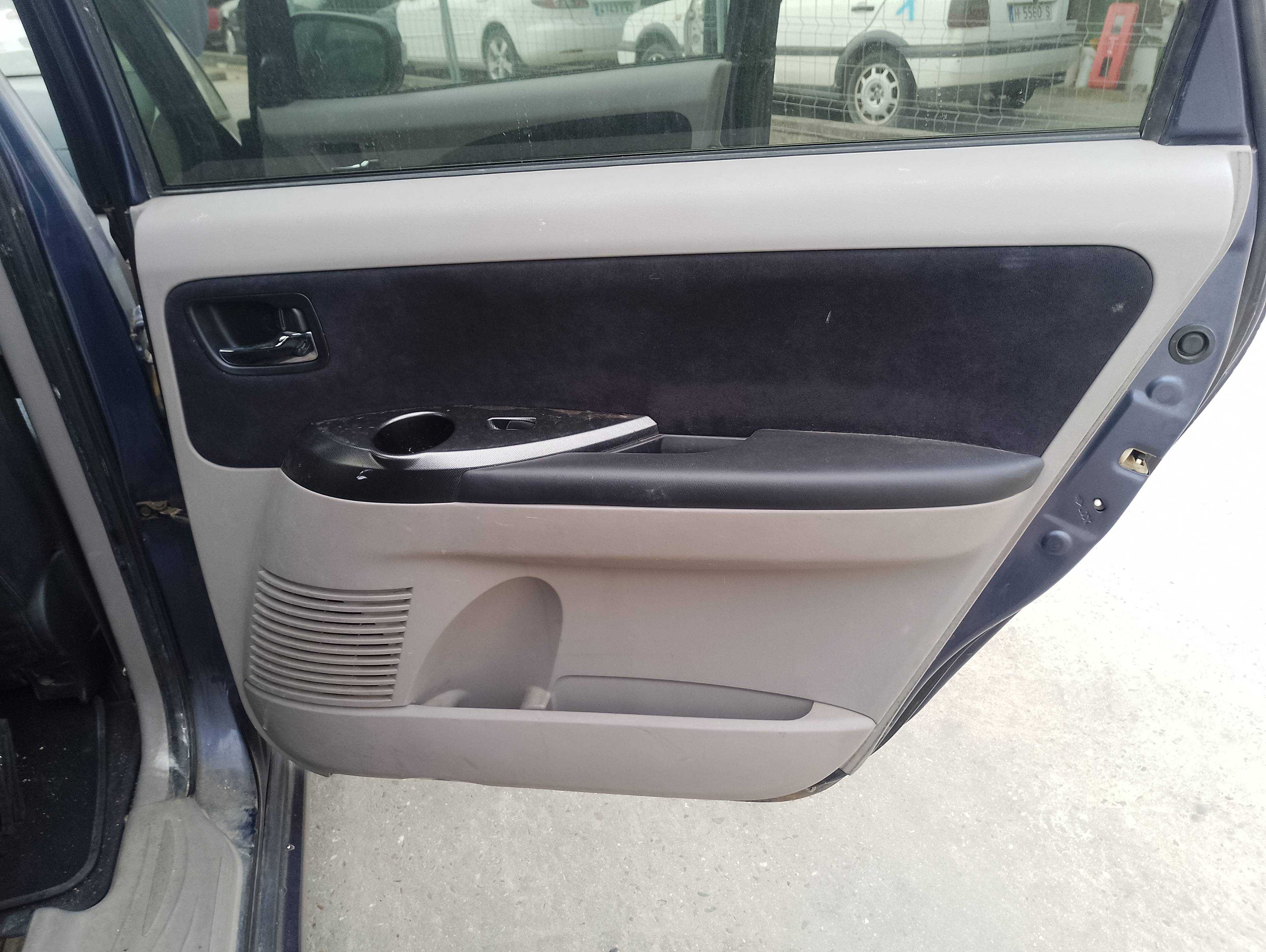 Recambio de guarnecido puerta trasera derecha para mitsubishi grandis (na0w) 2.0 di-d inform referencia OEM IAM   