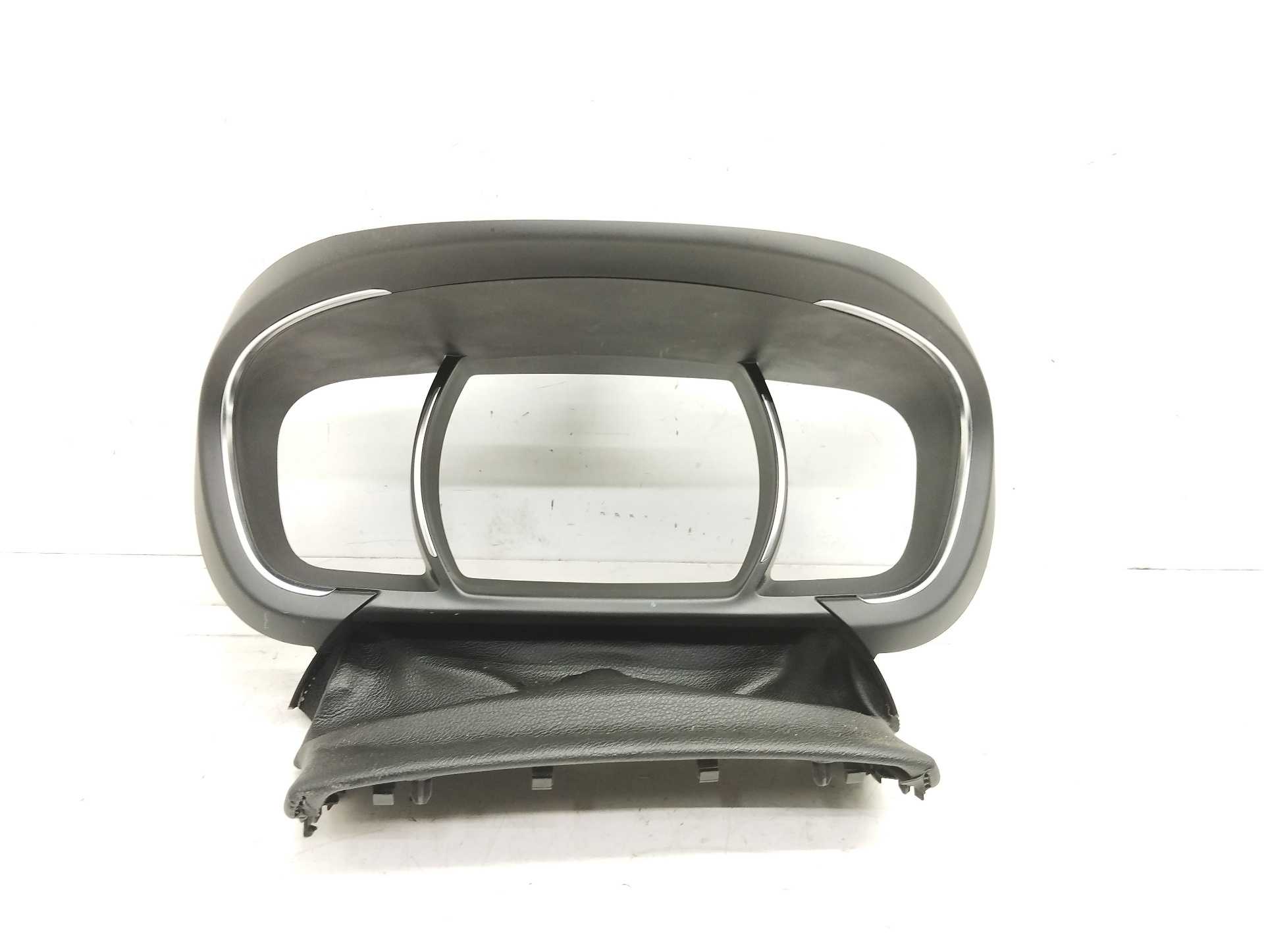 Recambio de moldura cuadro instrumentos para renault scenic iv black edition referencia OEM IAM 682402941R  