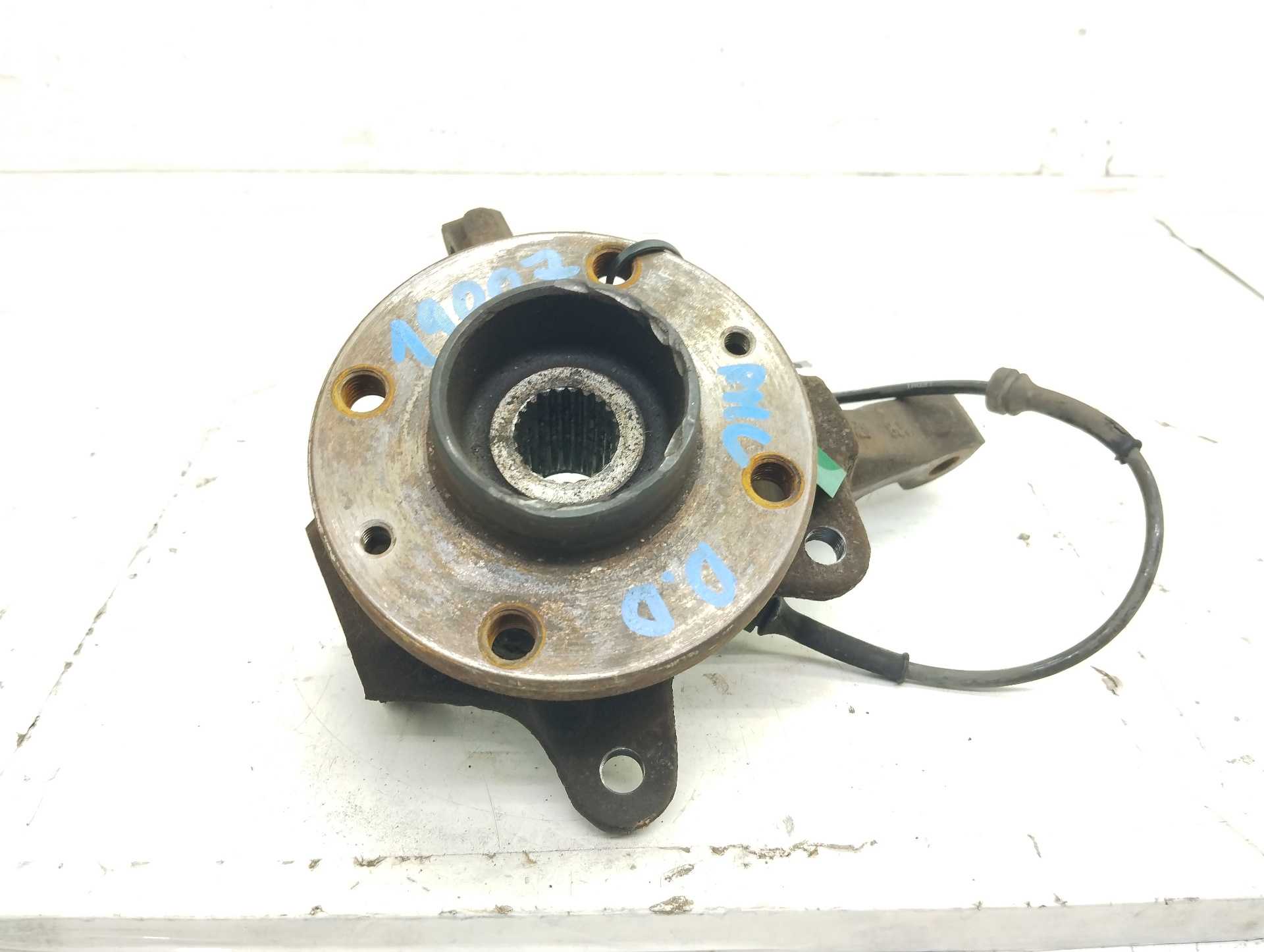 Recambio de mangueta delantera derecha para renault clio ii fase ii (b/cb0) authentique referencia OEM IAM  8200207313 