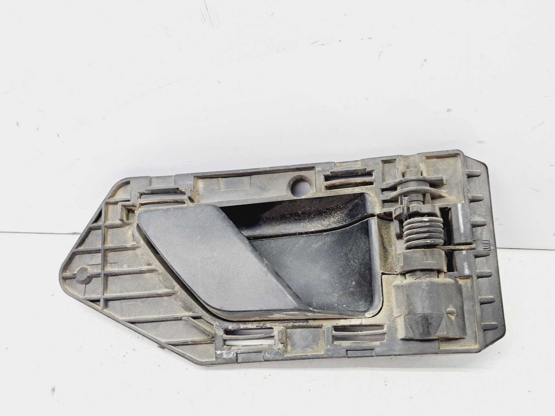 Recambio de maneta interior delantera derecha para citroën berlingo 1.9 diesel referencia OEM IAM 9621422877  