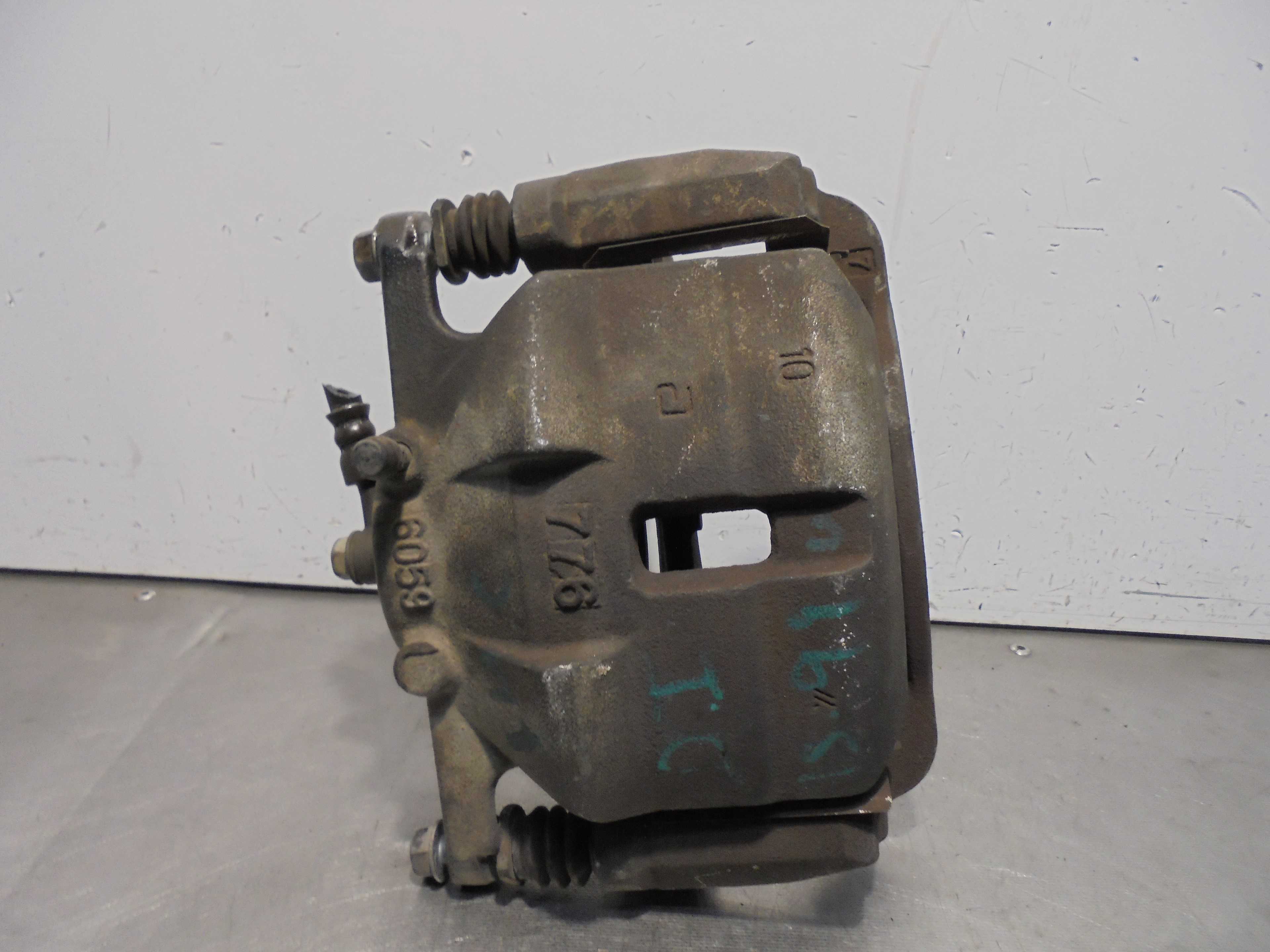 Recambio de pinza de freno delantera izquierda para nissan qashqai (j10) acenta referencia OEM IAM   