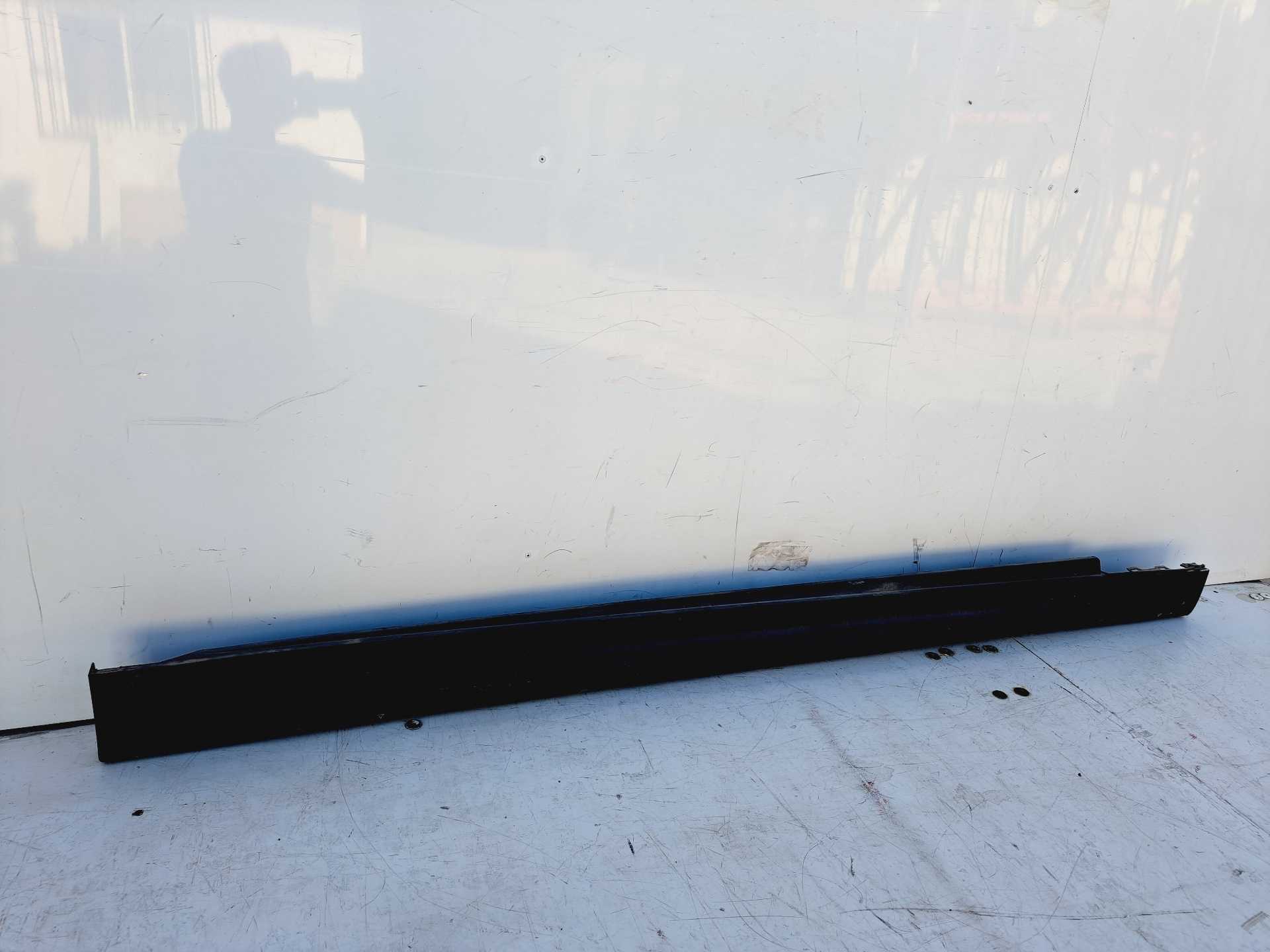 Recambio de estribo derecho para alfa romeo stelvio (630) executive 4wd referencia OEM IAM   