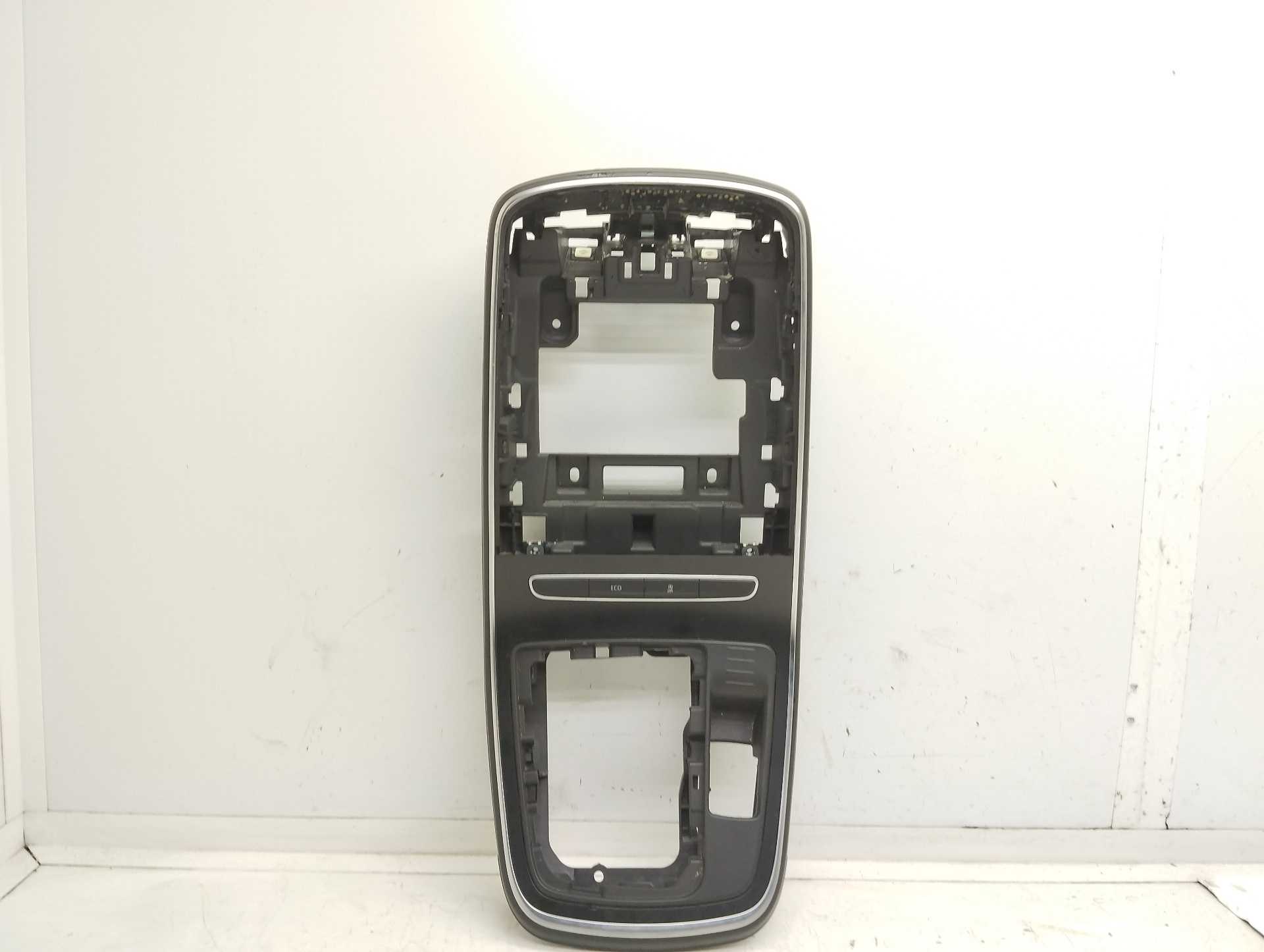 Recambio de moldura interior para renault scenic iv black edition referencia OEM IAM 682607429R 682604036R 1602297X