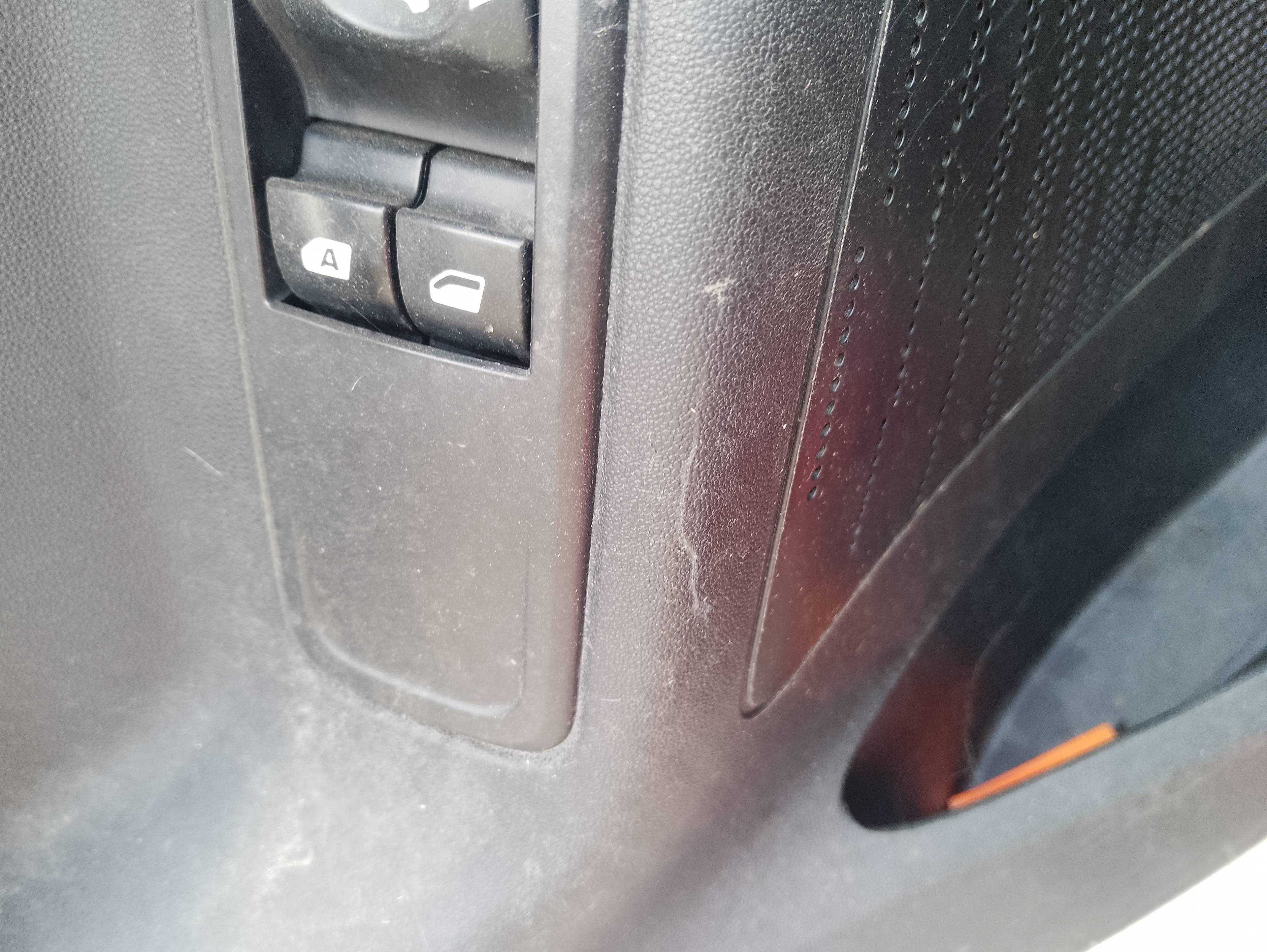 Recambio de mando elevalunas delantero izquierdo para citroën c3 live edition referencia OEM IAM   