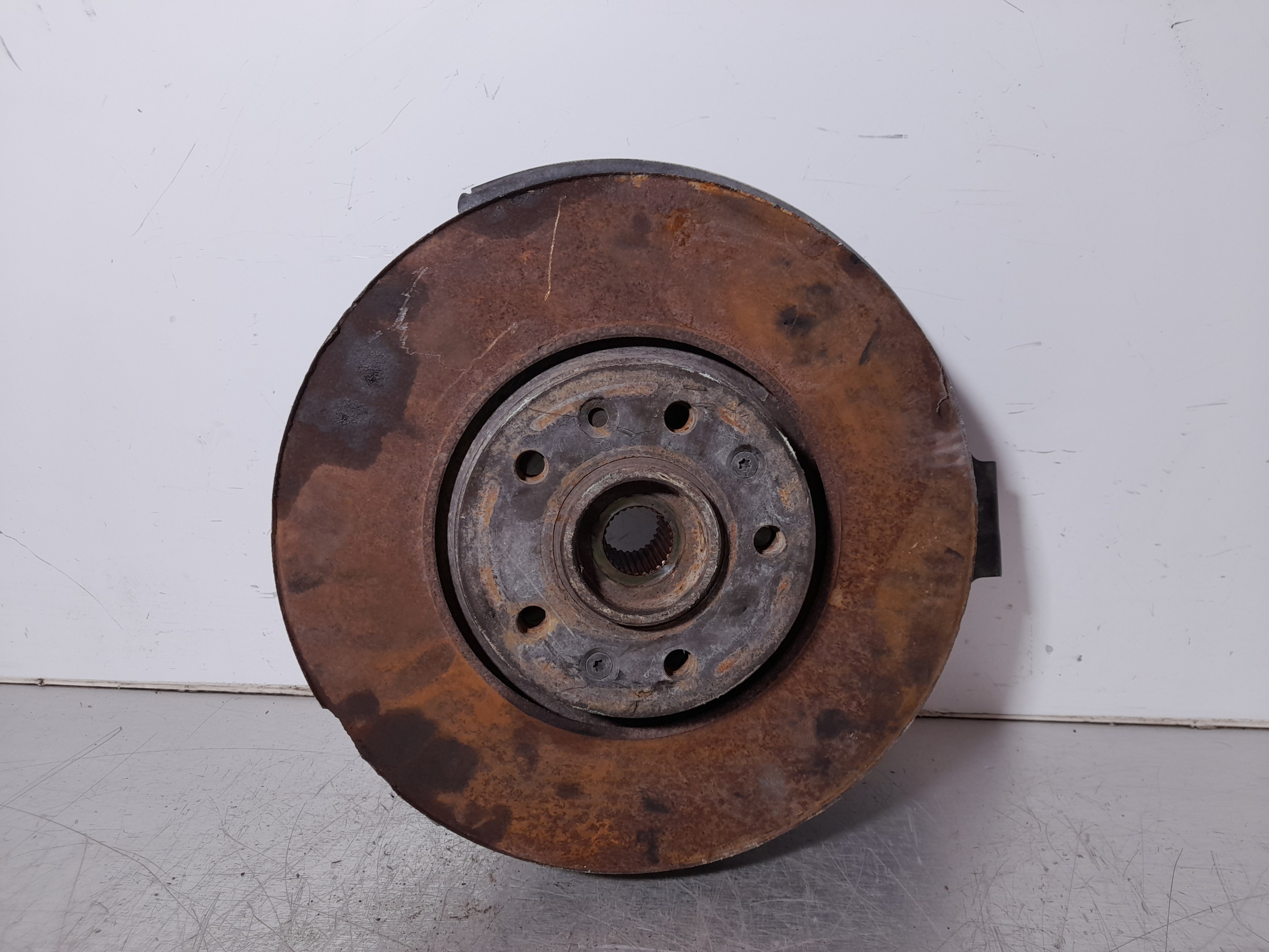 Recambio de mangueta delantera izquierda para citroën c5 berlina 2.0 hdi fap referencia OEM IAM   