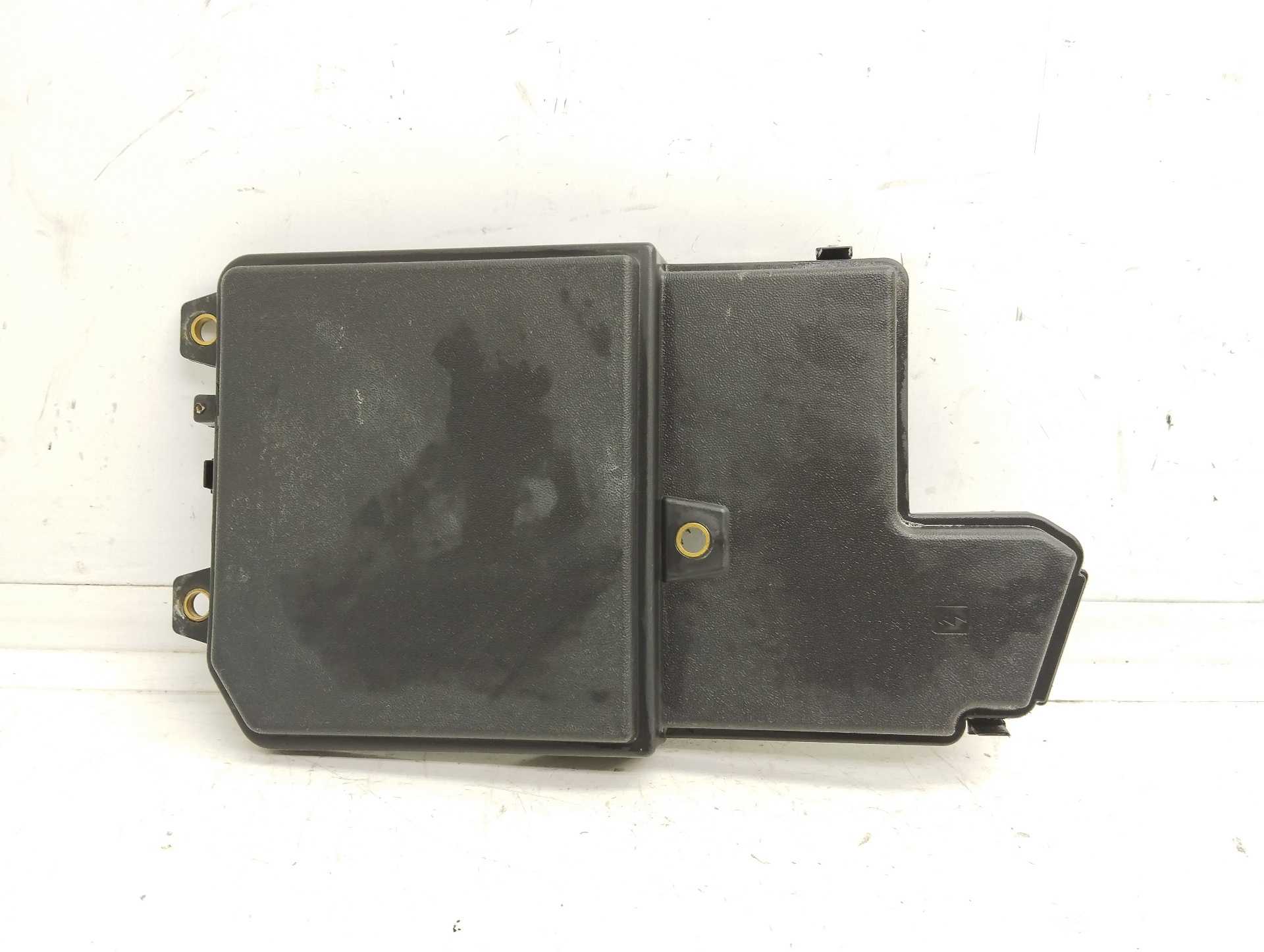 Recambio de moldura interior para renault scenic iv black edition referencia OEM IAM 243127929R  