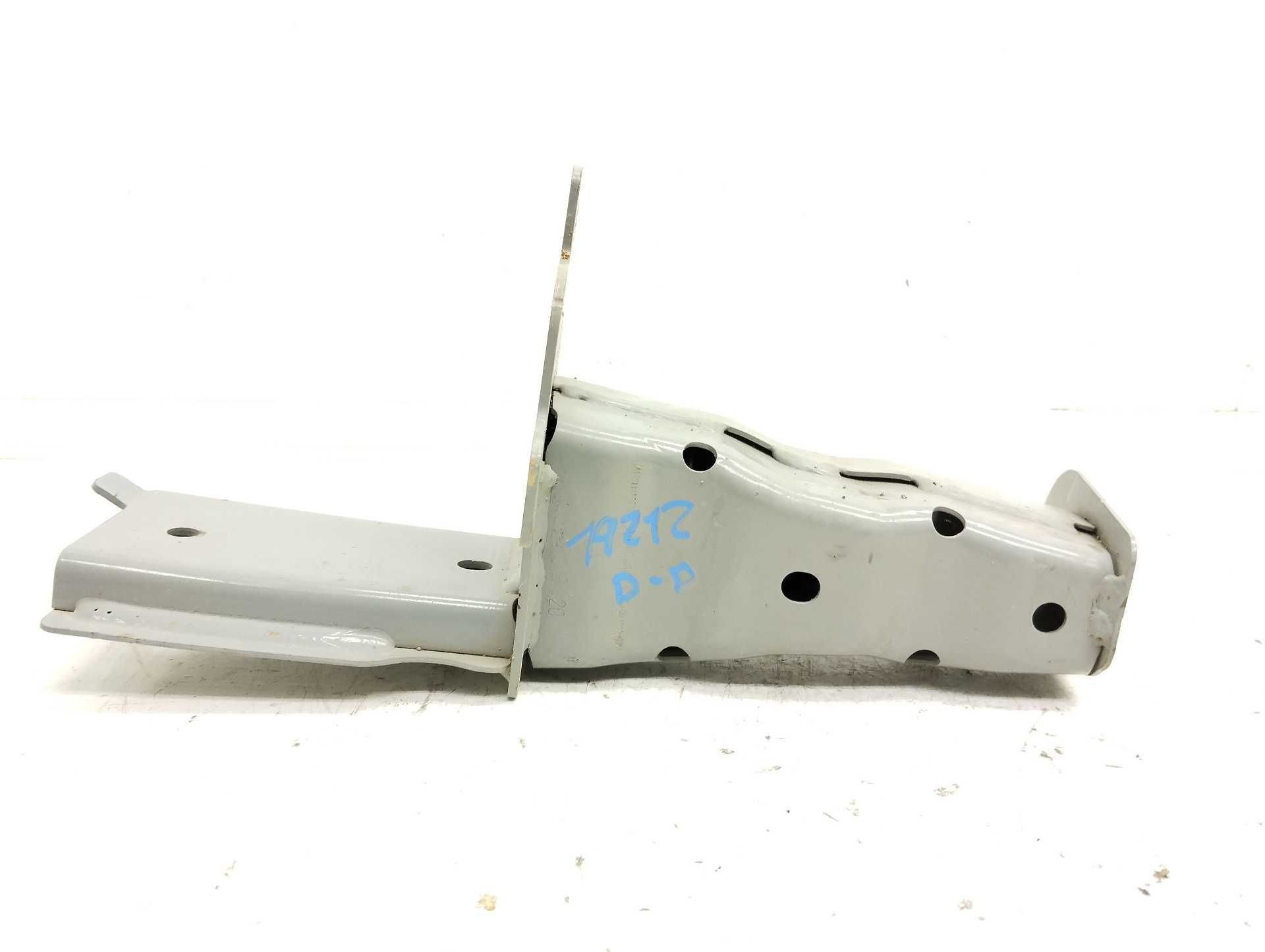 Recambio de punta chasis delantera para renault scenic iv black edition referencia OEM IAM 622109579R 622100058R 