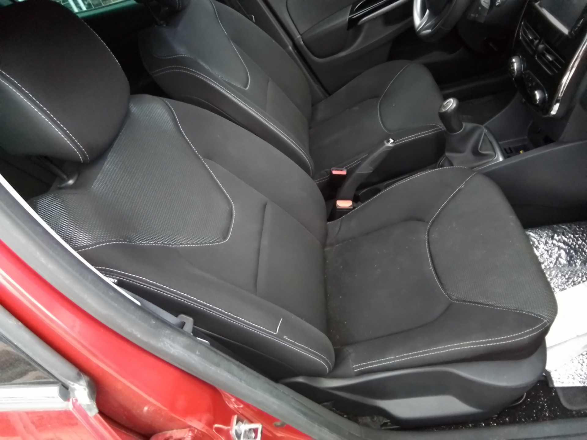 Recambio de asiento delantero derecho para renault clio iv referencia OEM IAM   