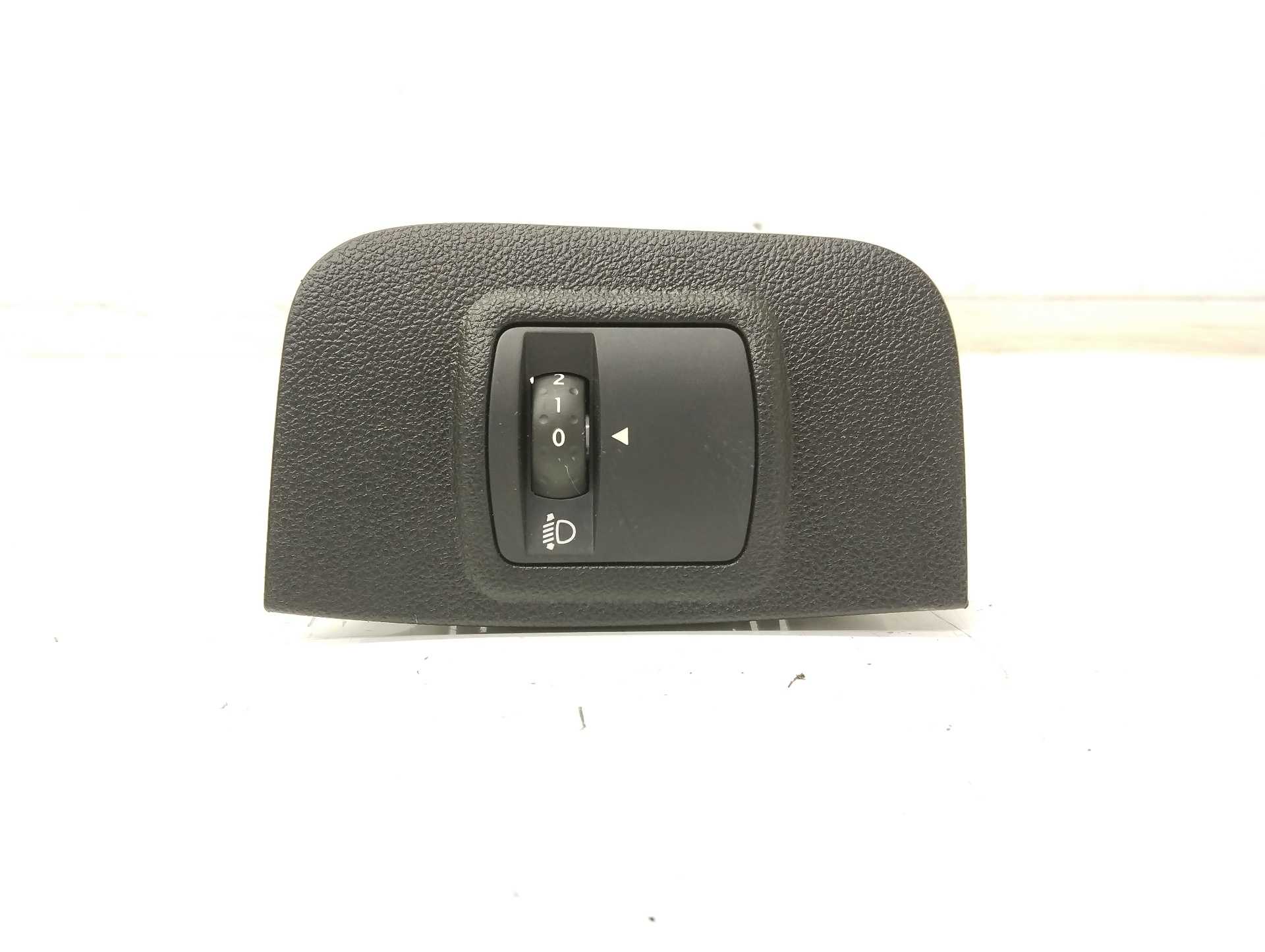 Recambio de mando regulador de faros para renault scenic iv black edition referencia OEM IAM 251902972R  