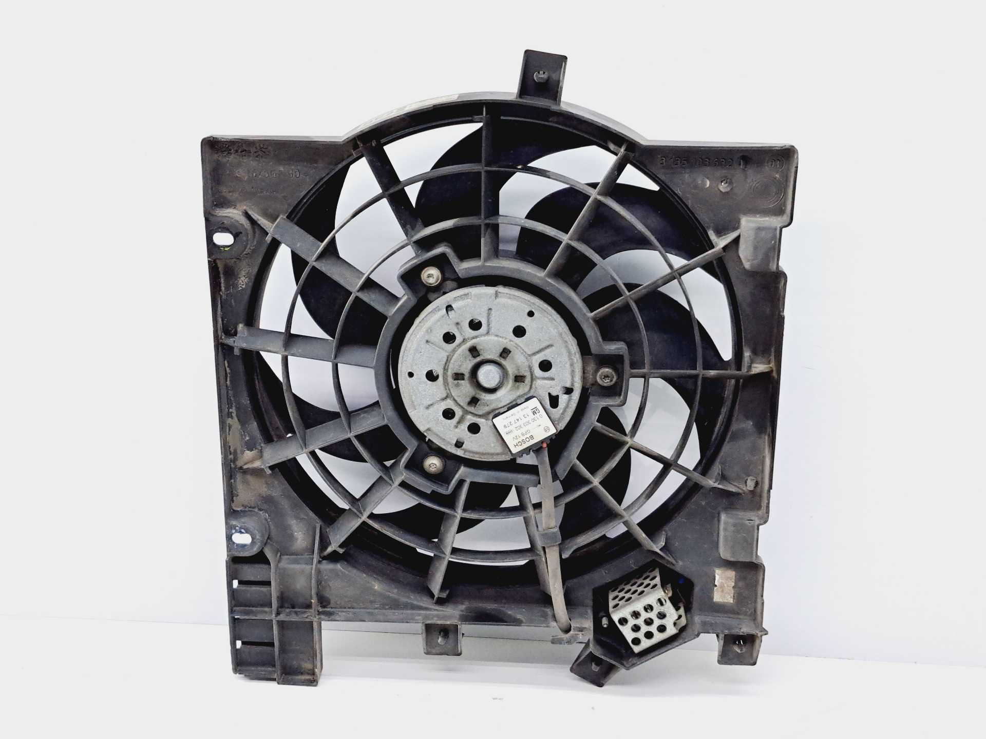 Recambio de electroventilador radiador aire acondicionado para opel zafira b cosmo referencia OEM IAM 13158655 0130303975 BOSCH