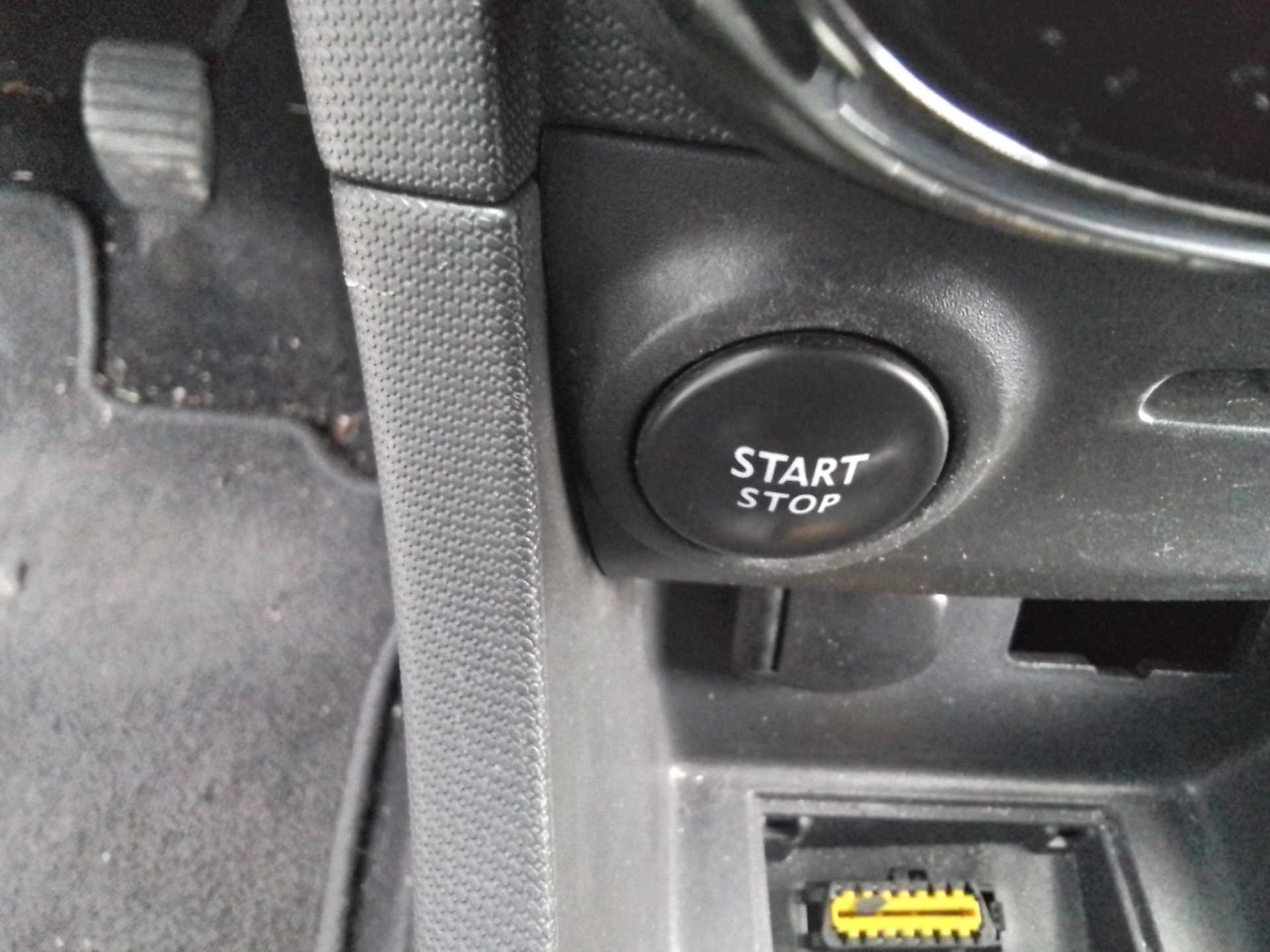 Recambio de conmutador de arranque para renault clio iv referencia OEM IAM   