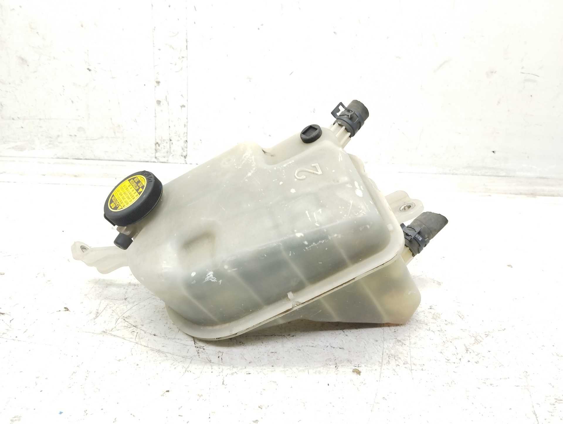 Recambio de deposito expansion para toyota avensis (t27) active referencia OEM IAM 1648026030  