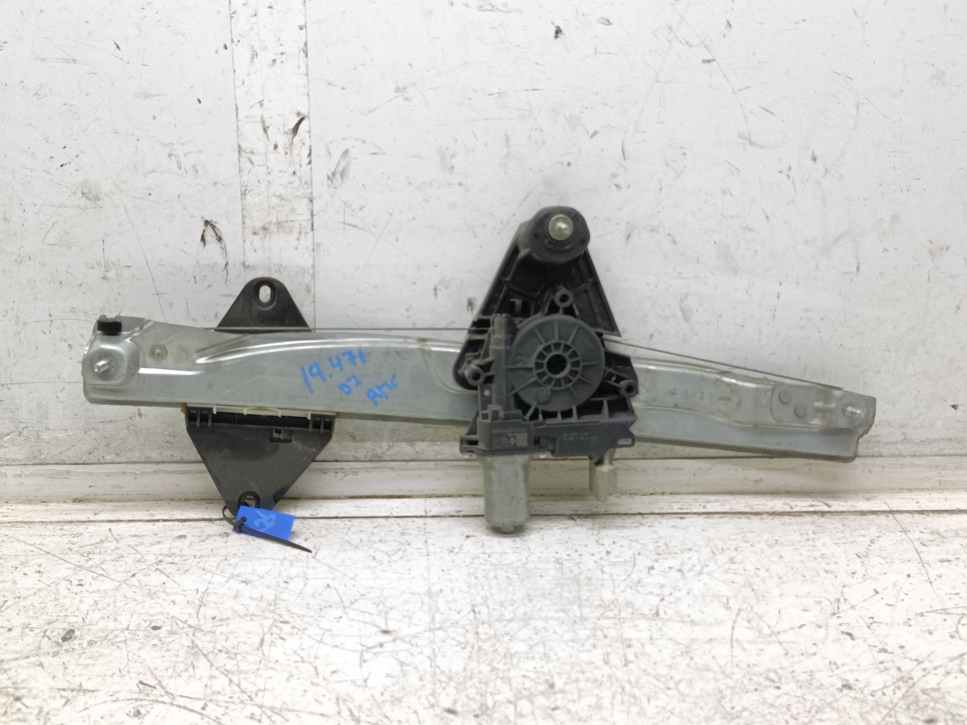Recambio de elevalunas delantero izquierdo para dacia sandero iii essential referencia OEM IAM 807219238R  