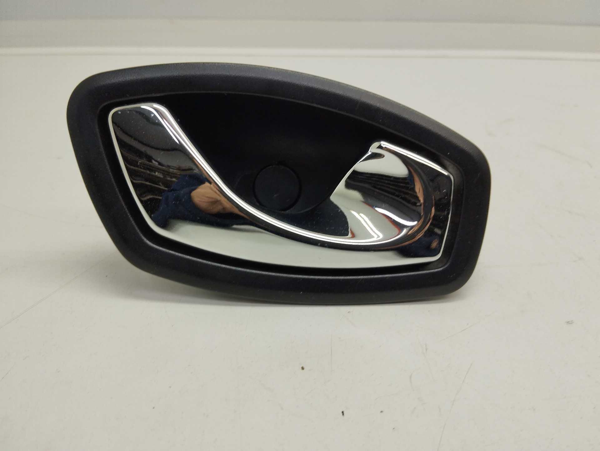Recambio de maneta interior trasera derecha para renault clio iv referencia OEM IAM 826720001R  