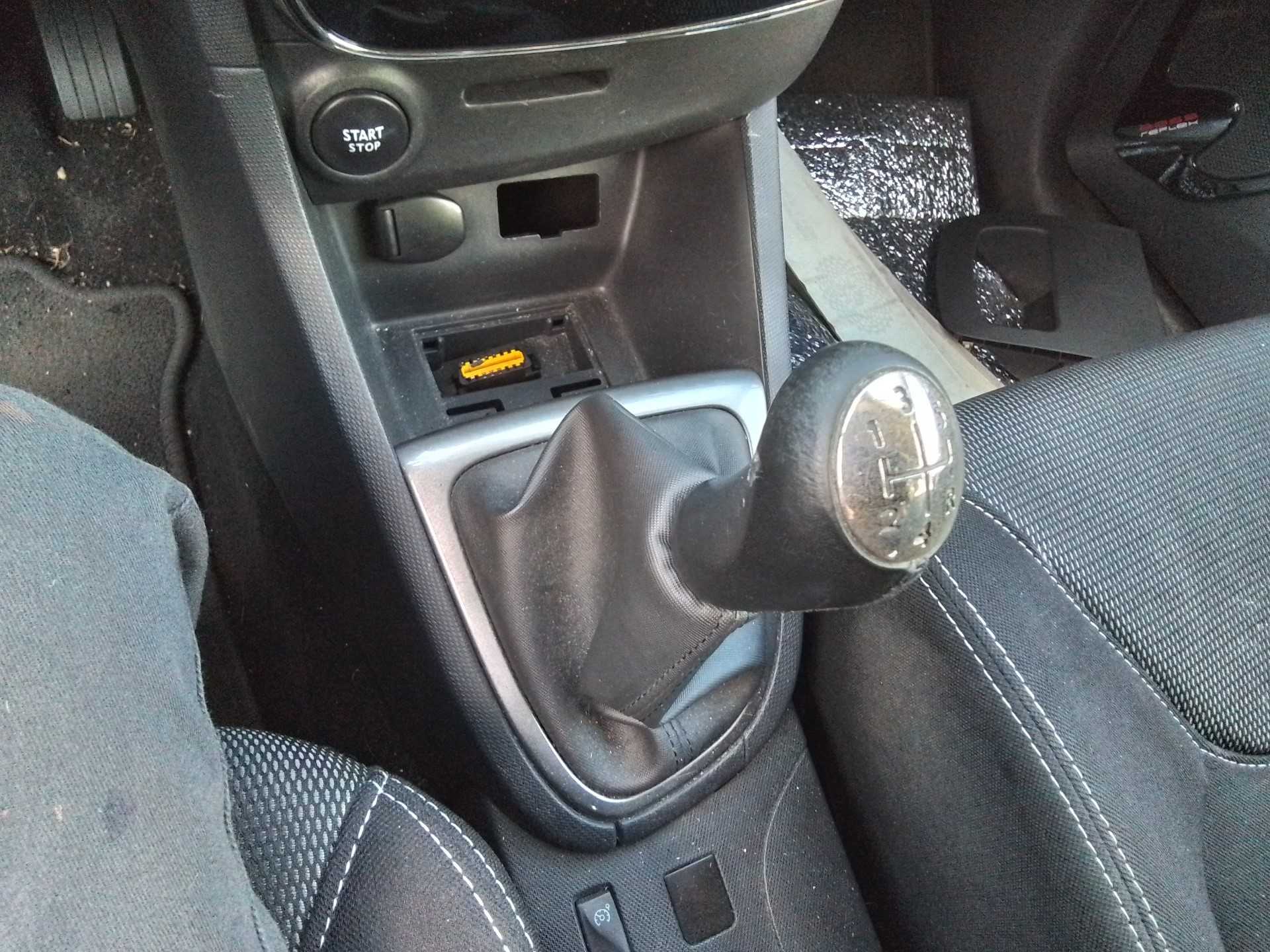 Recambio de palanca cambio para renault clio iv referencia OEM IAM   