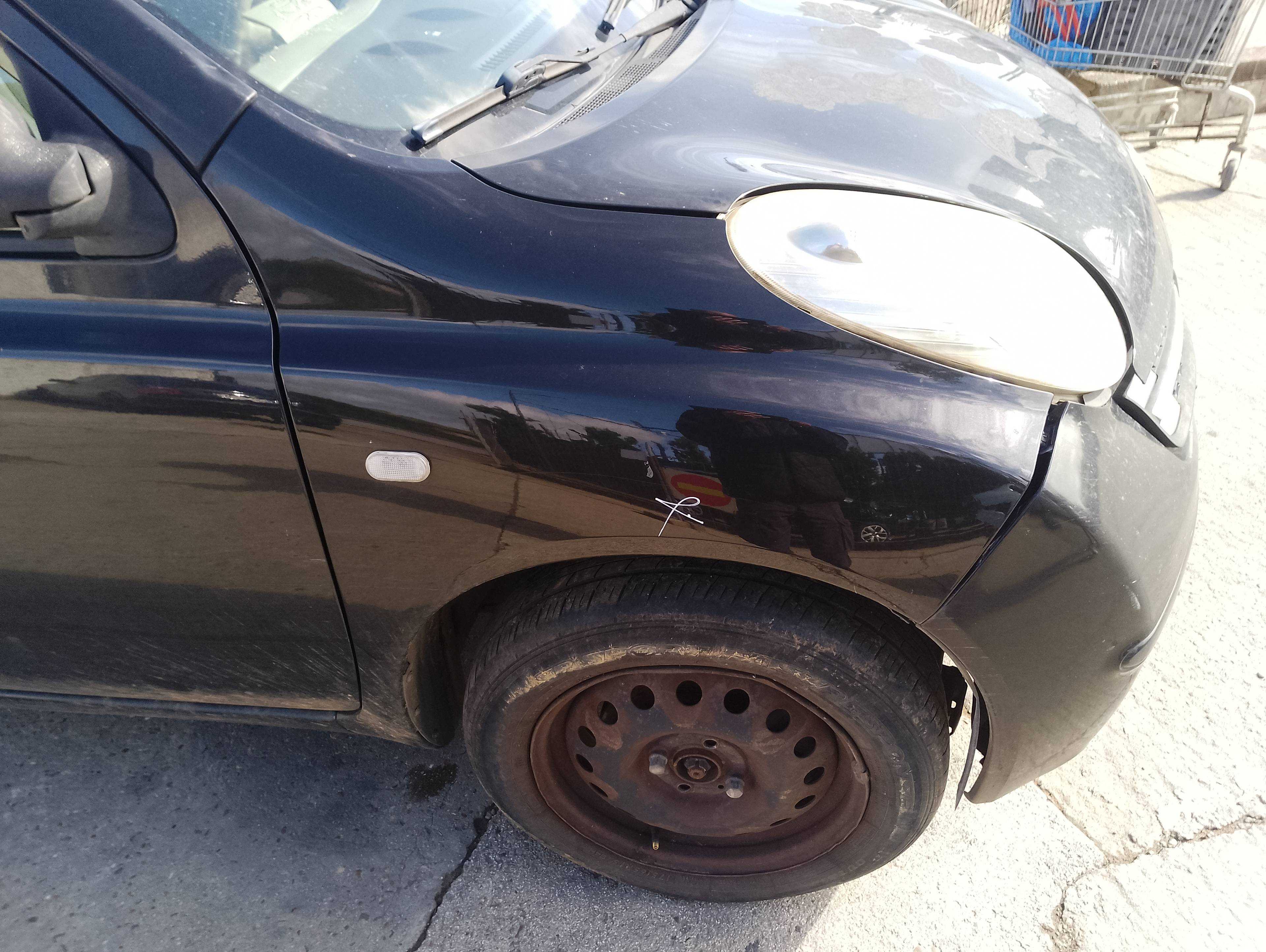 Recambio de aleta delantera derecha para nissan micra (k12e) acenta referencia OEM IAM   