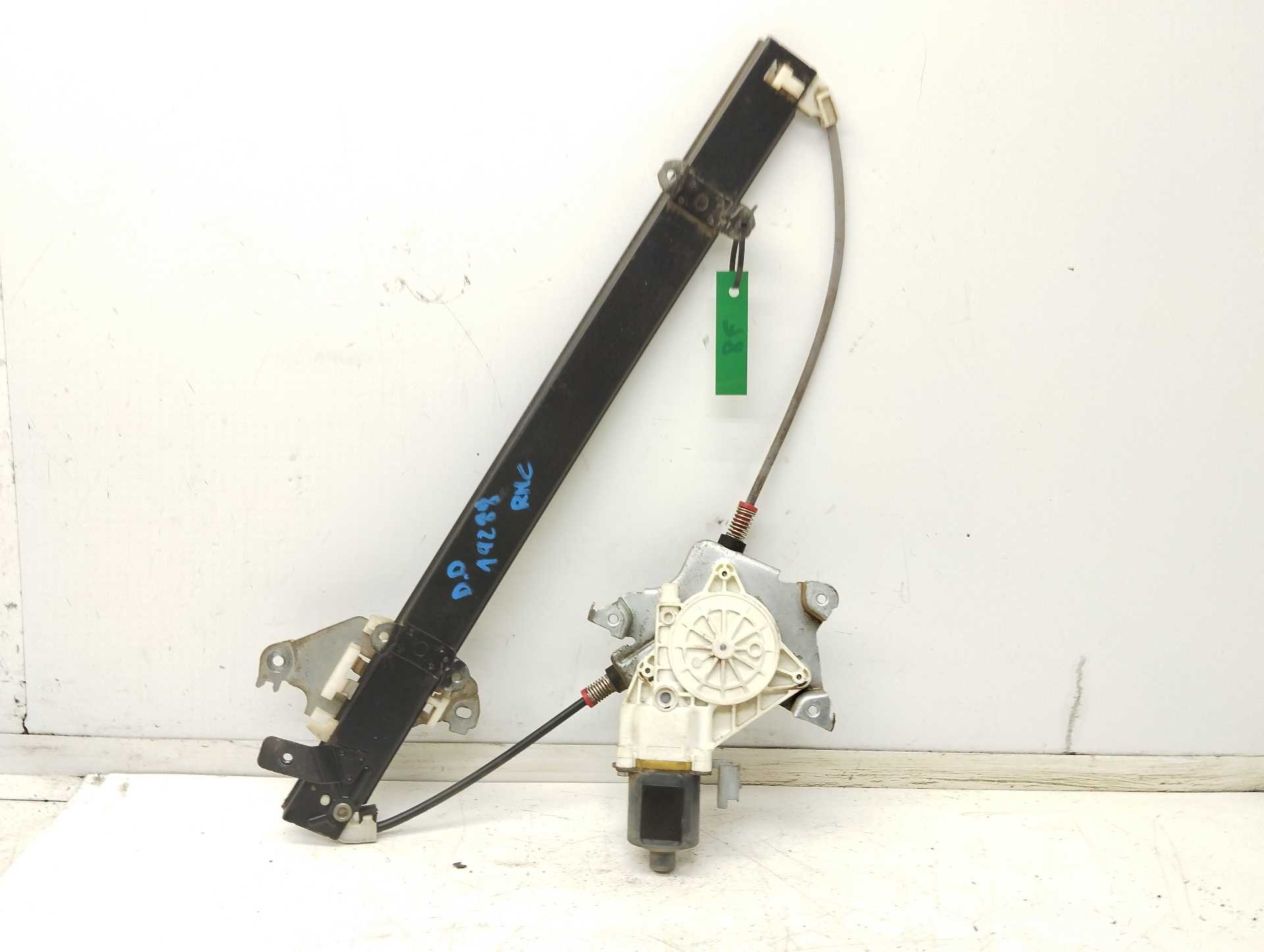 Recambio de elevalunas delantero derecho para nissan micra (k12e) acenta referencia OEM IAM 0130822203  