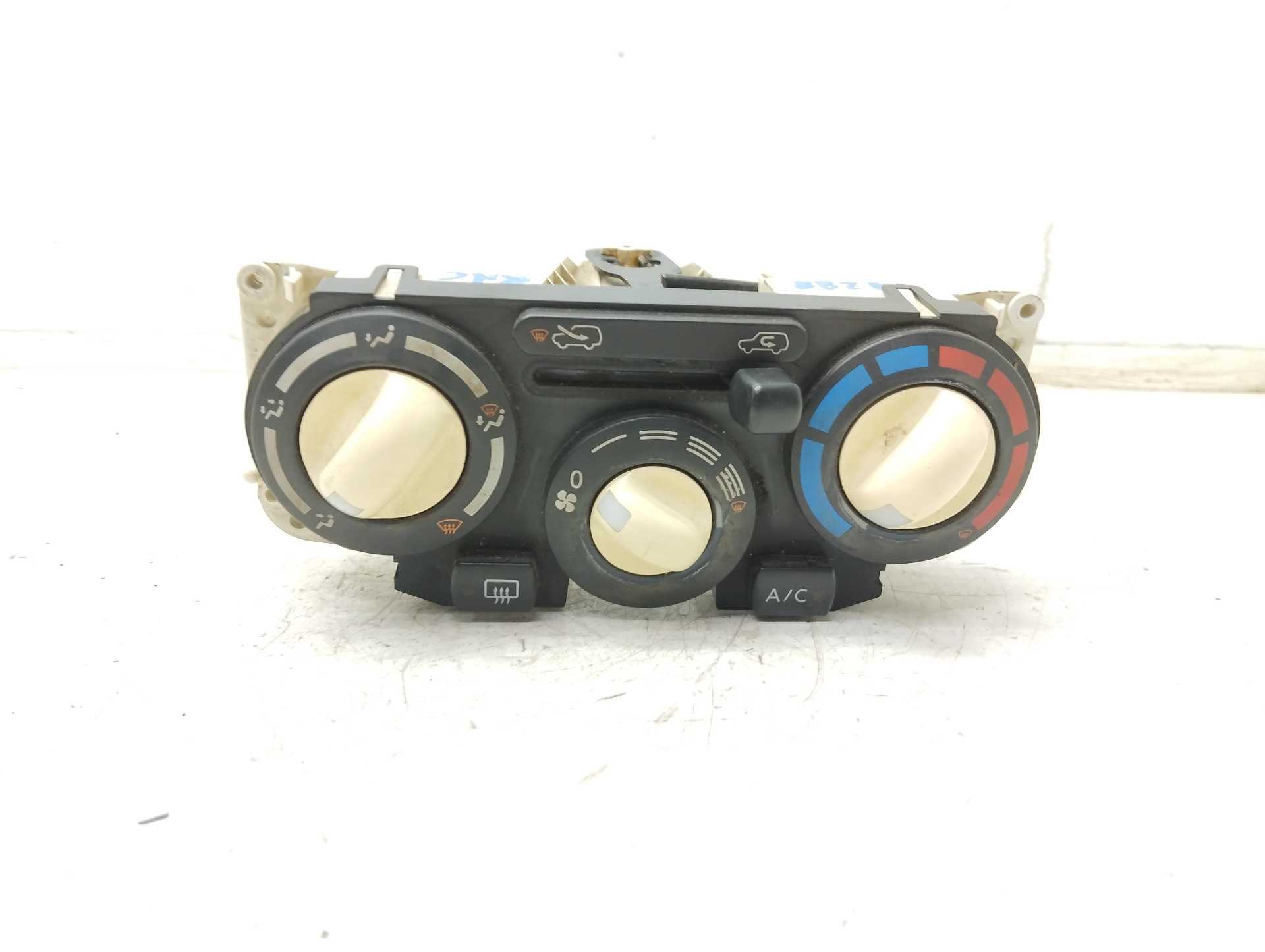 Recambio de mando calefaccion / aire acondicionado para nissan micra (k12e) acenta referencia OEM IAM F667193  