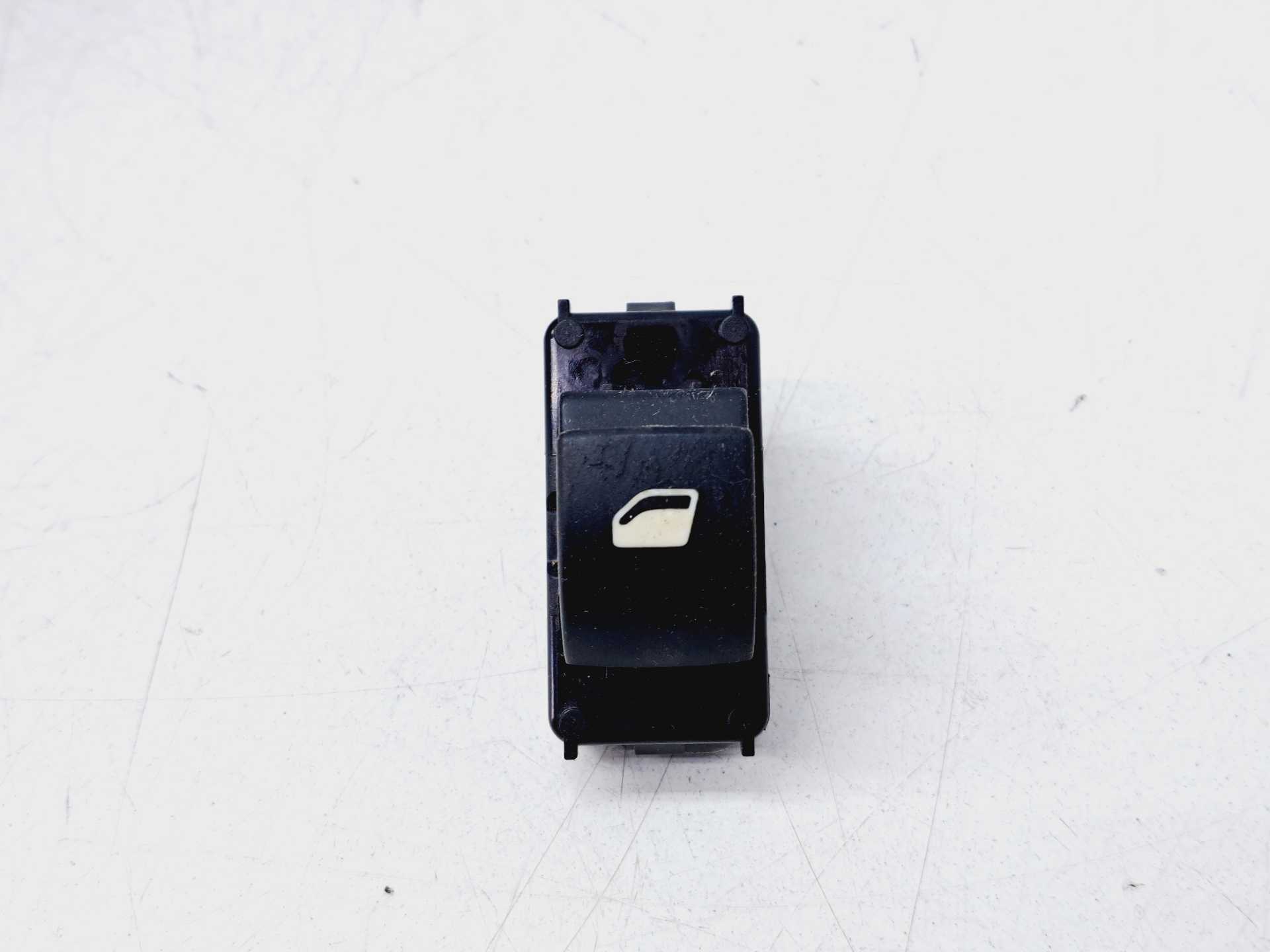 Recambio de mando elevalunas delantero derecho para citroën berlingo station wagon sx multispace referencia OEM IAM 9662428277  