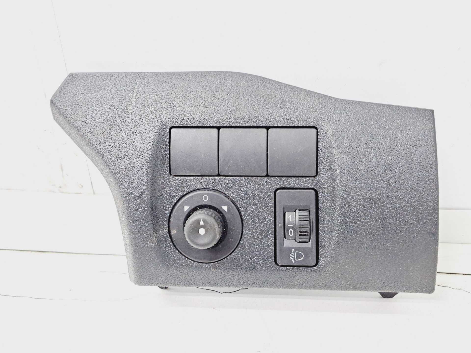 Recambio de mando retrovisor para citroën berlingo station wagon sx multispace referencia OEM IAM 9680907377  