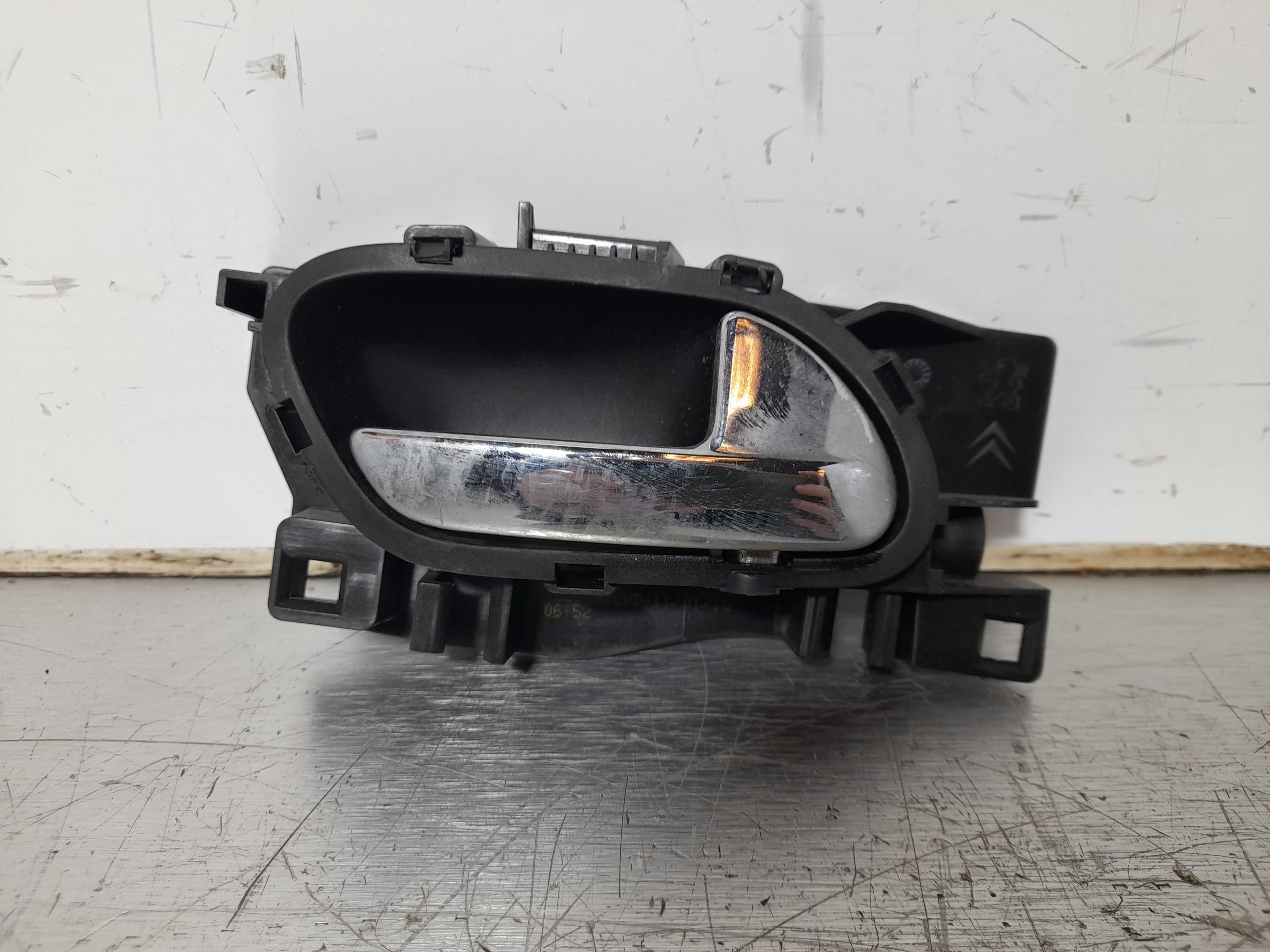 Recambio de maneta interior delantera derecha para citroën berlingo station wagon sx multispace referencia OEM IAM 96555516  