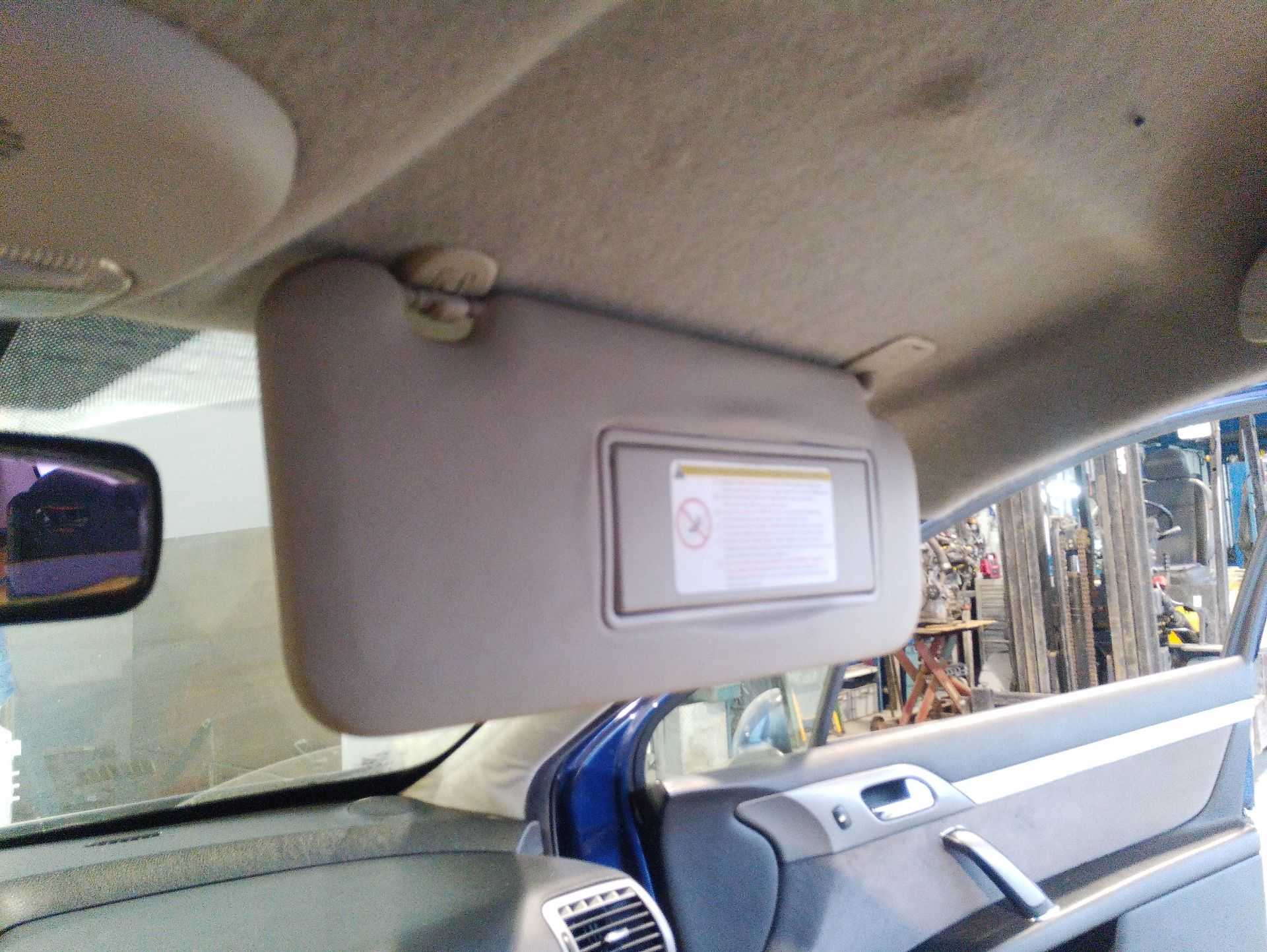 Recambio de parasol derecho para peugeot 407 (6d_) 2.0 hdi 135 (6drhrh, 6drhre, 6drhrg, 6drhrj) referencia OEM IAM 8143NZ  