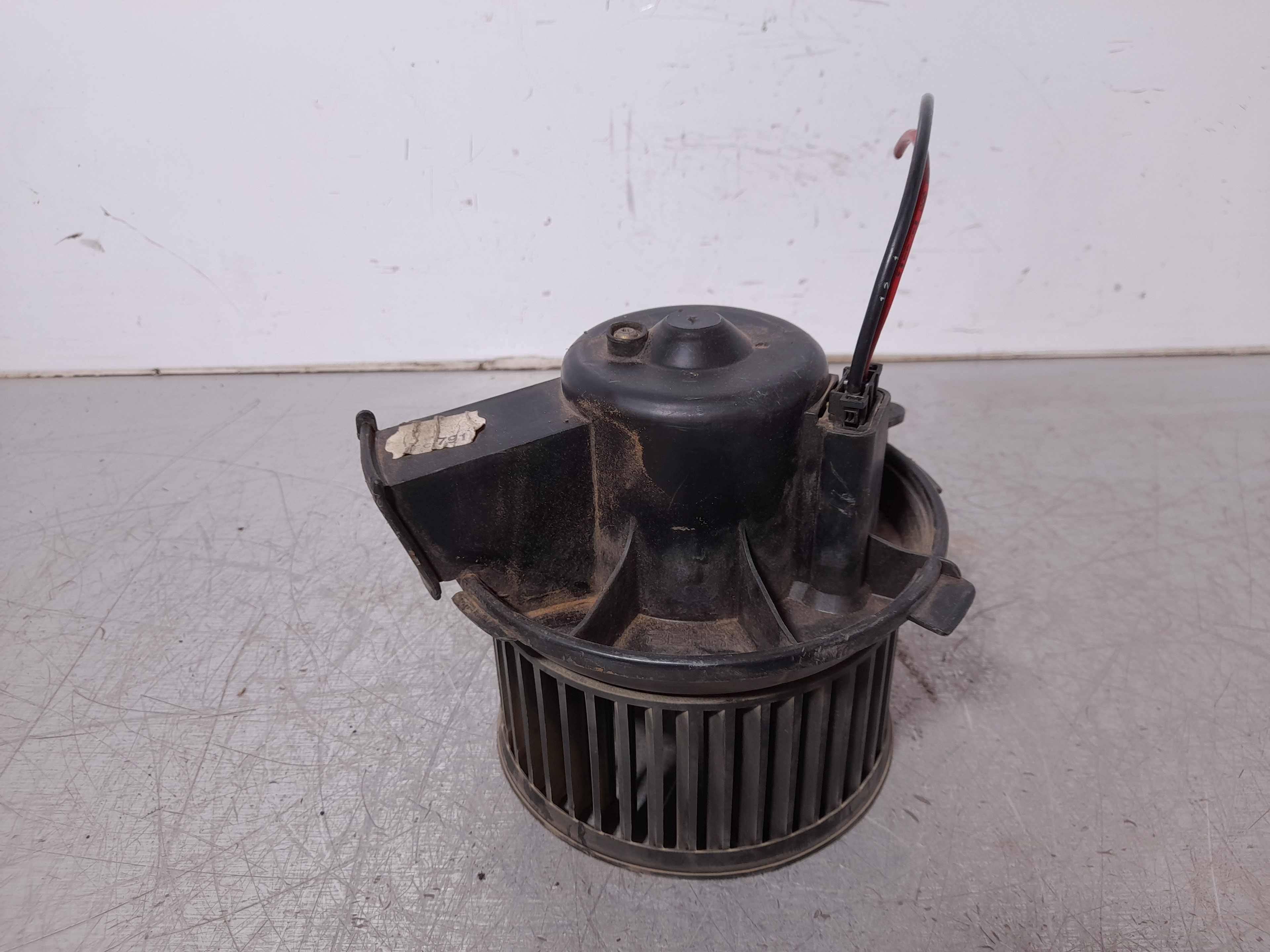 Recambio de motor calefaccion para citroën xsara picasso 1.6 hdi 90 exclusive referencia OEM IAM  6441L5 