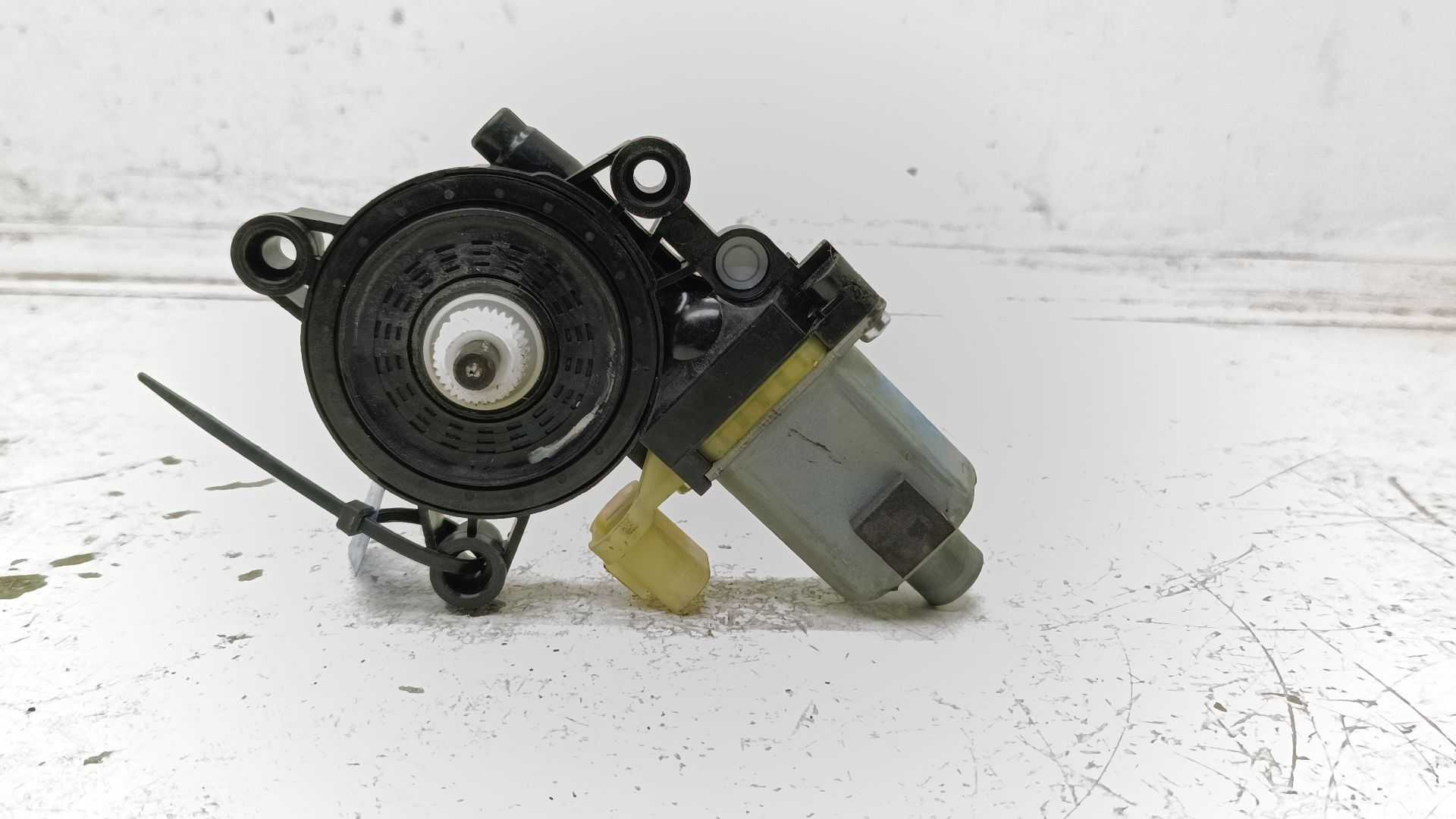 Recambio de motor elevalunas trasero derecho para kia ceed concept referencia OEM IAM 83460J7000 F00S1W2279 