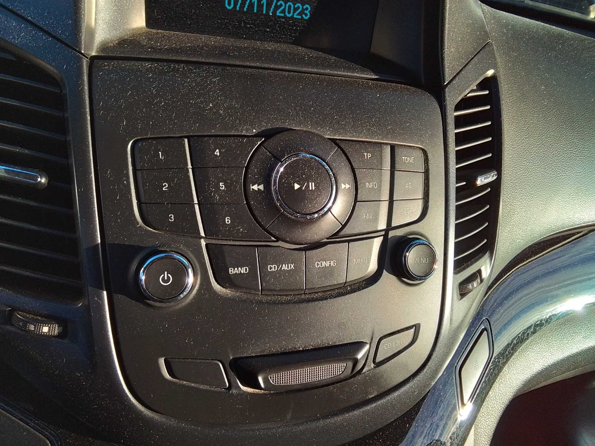 Recambio de sistema audio / radio cd para chevrolet orlando lt referencia OEM IAM   