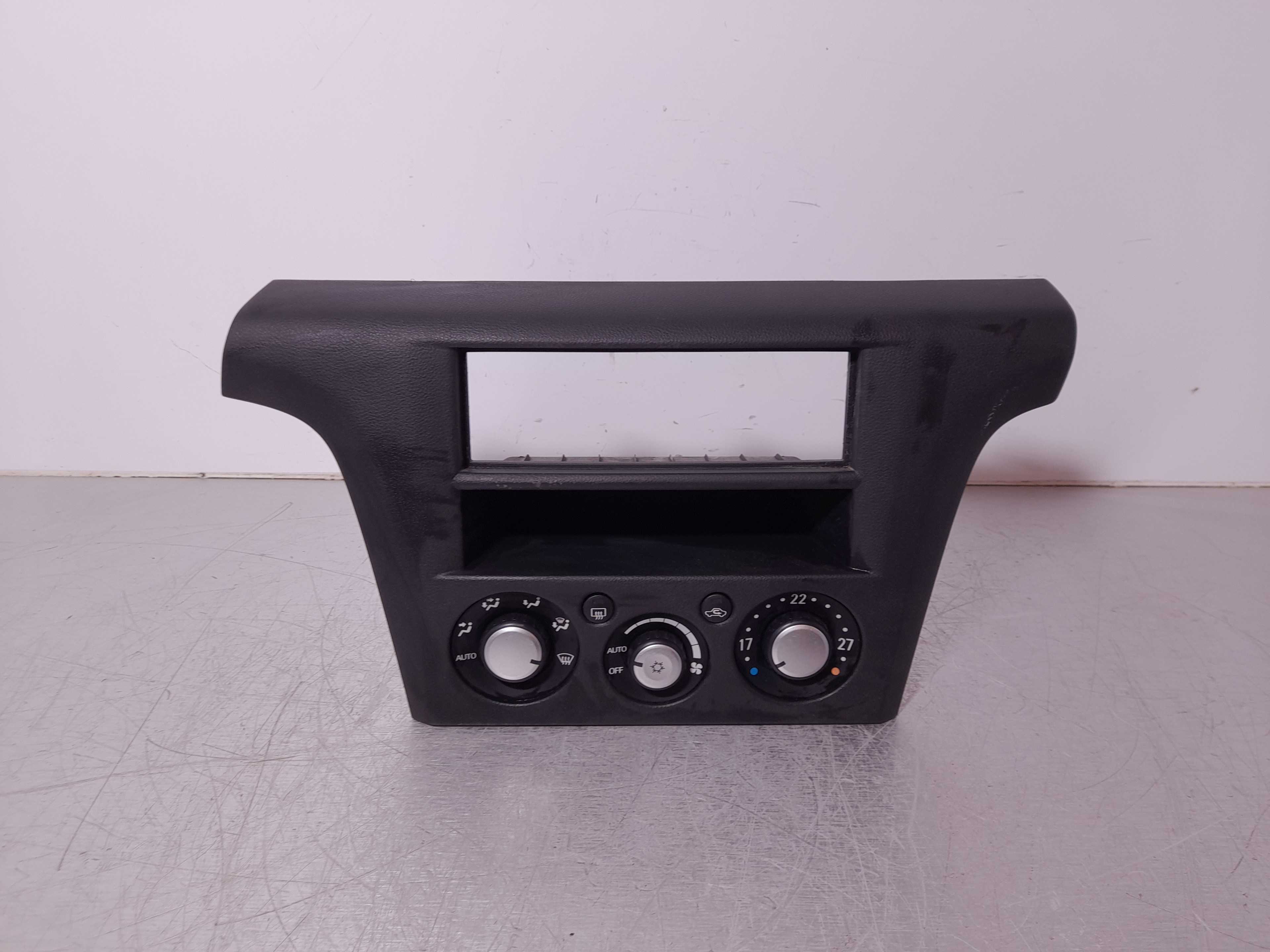 Recambio de mando climatizador para mitsubishi outlander (cu0w) 2.0 2wd referencia OEM IAM MR979972HA MITSUBISHI 