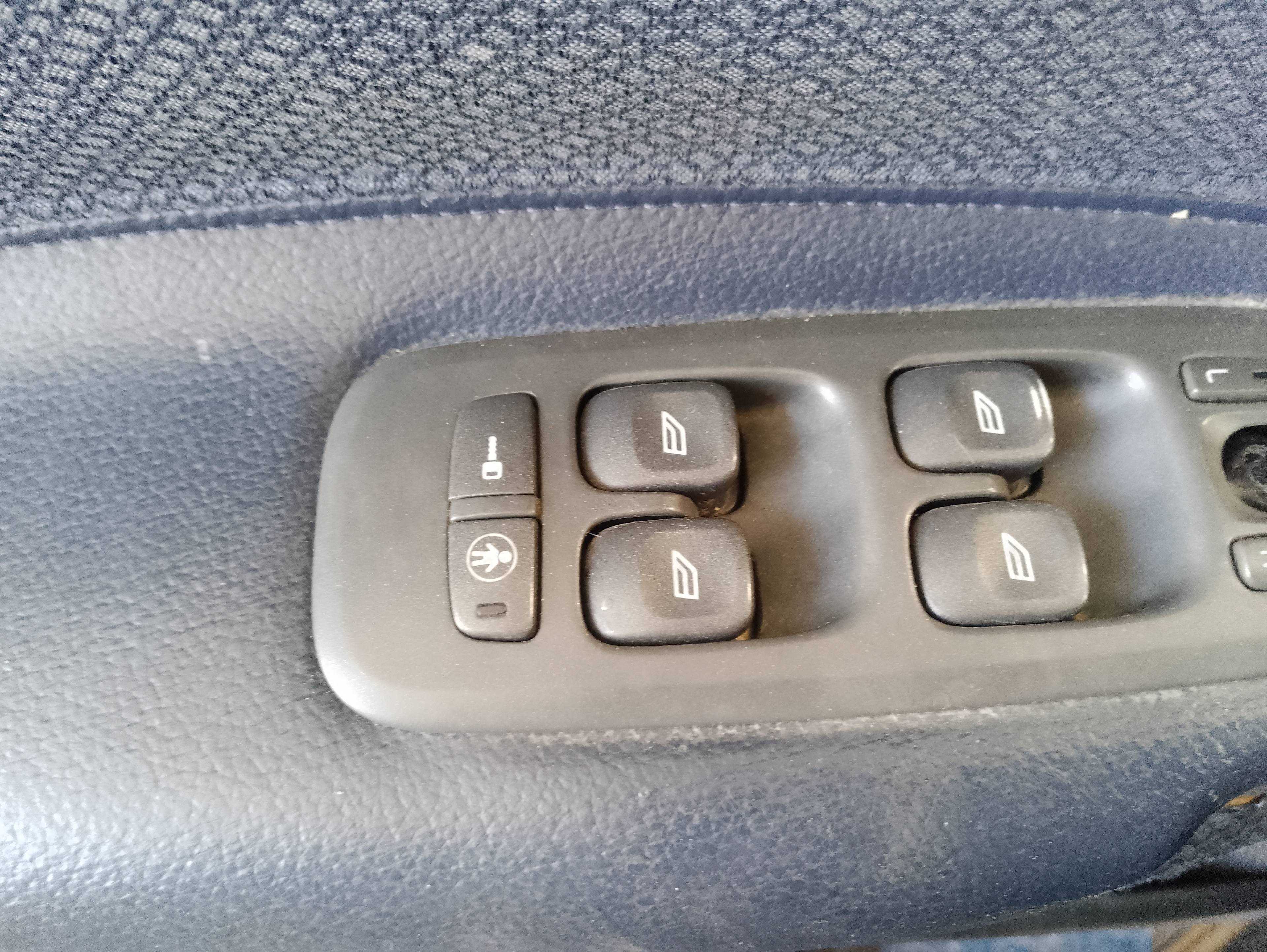 Recambio de mando elevalunas delantero izquierdo para volvo s60 berlina 2.4 d referencia OEM IAM   