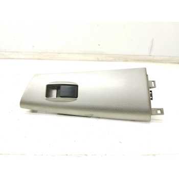 Recambio de mando elevalunas delantero derecho para toyota corolla (e12) 2.0 d-4d linea luna berlina referencia OEM IAM 74231022
