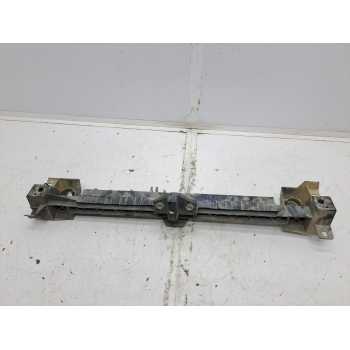 Recambio de travesaño superior para citroën berlingo station wagon xtr referencia OEM IAM  7416J3 