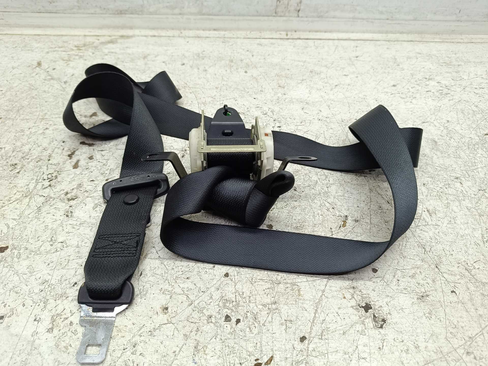 Recambio de cinturon seguridad trasero central para nissan qashqai (j10) acenta referencia OEM IAM   