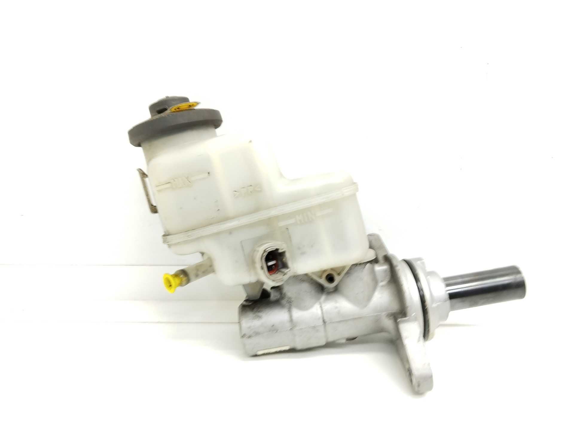 Recambio de bomba freno para toyota rav 4 (a3) executive referencia OEM IAM 8273042010  