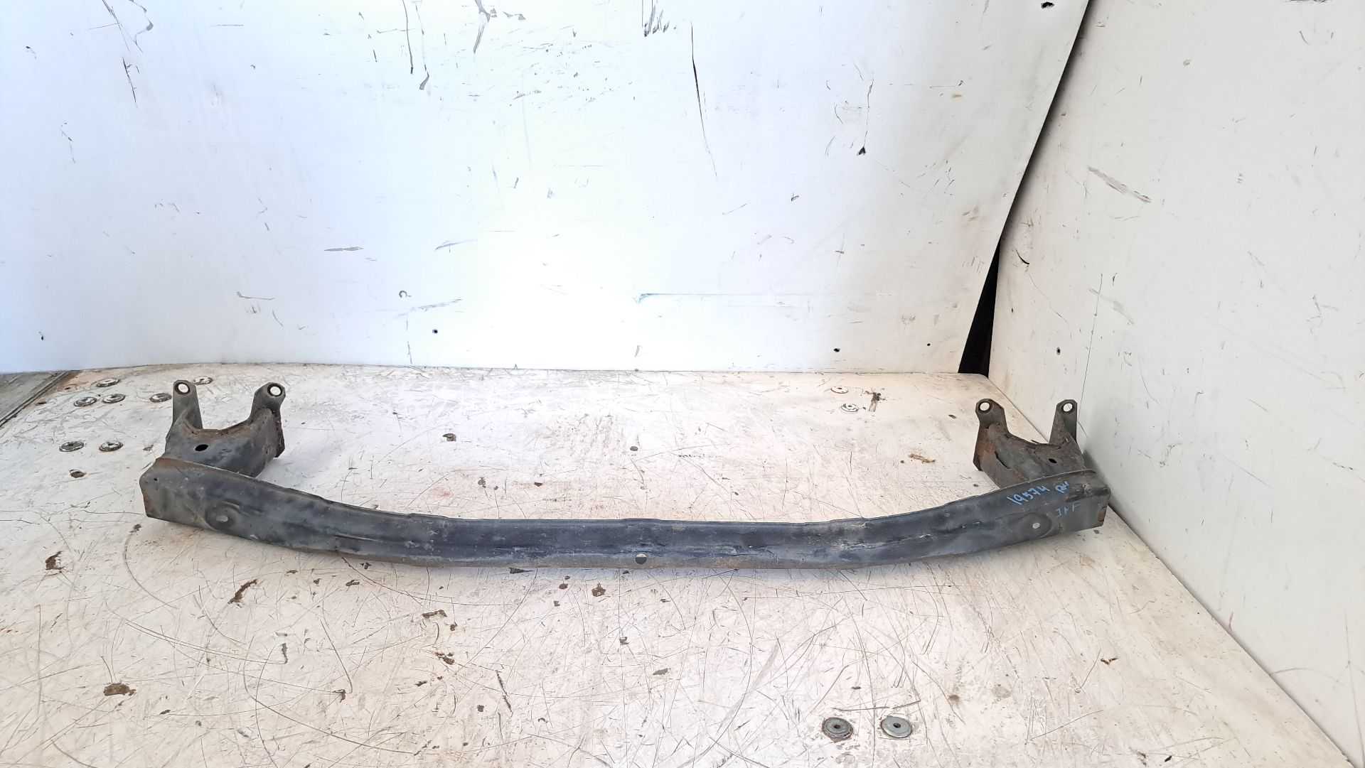 Recambio de travesaño inferior para mazda 6 lim. (gh) 2.0 crtd 140cv active (4-ptas.) referencia OEM IAM   