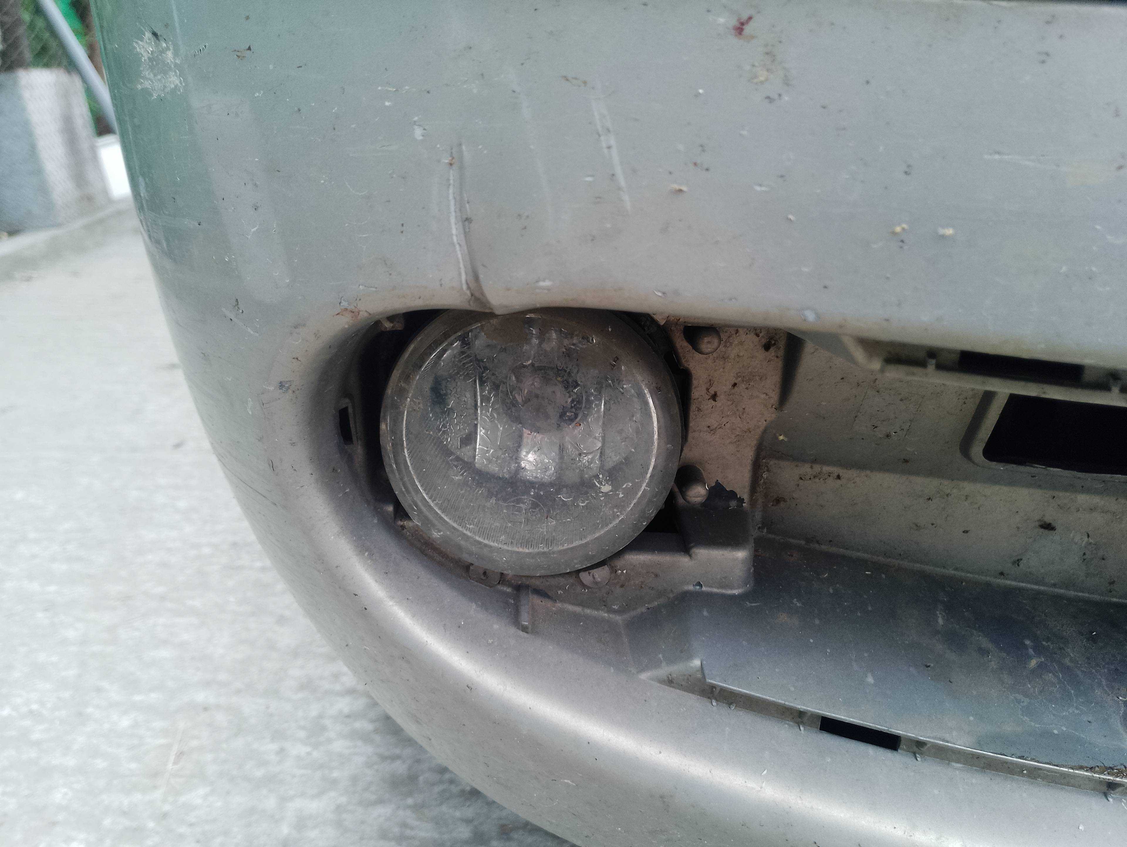 Recambio de faro antiniebla derecho para citroën xsara picasso 1.6 hdi 90 exclusive referencia OEM IAM   