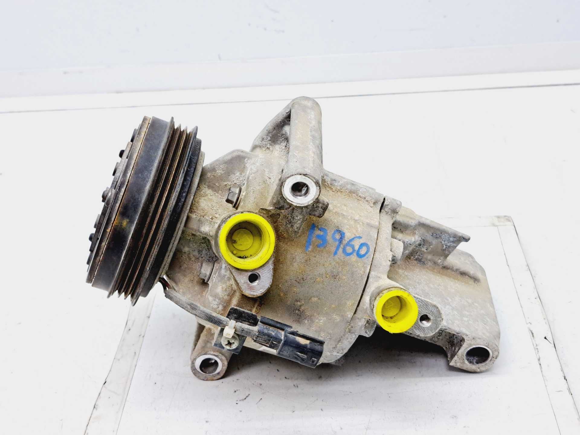 Recambio de compresor aire acondicionado para nissan micra v (k14) acenta referencia OEM IAM 926000287R 8014308817 VALEO