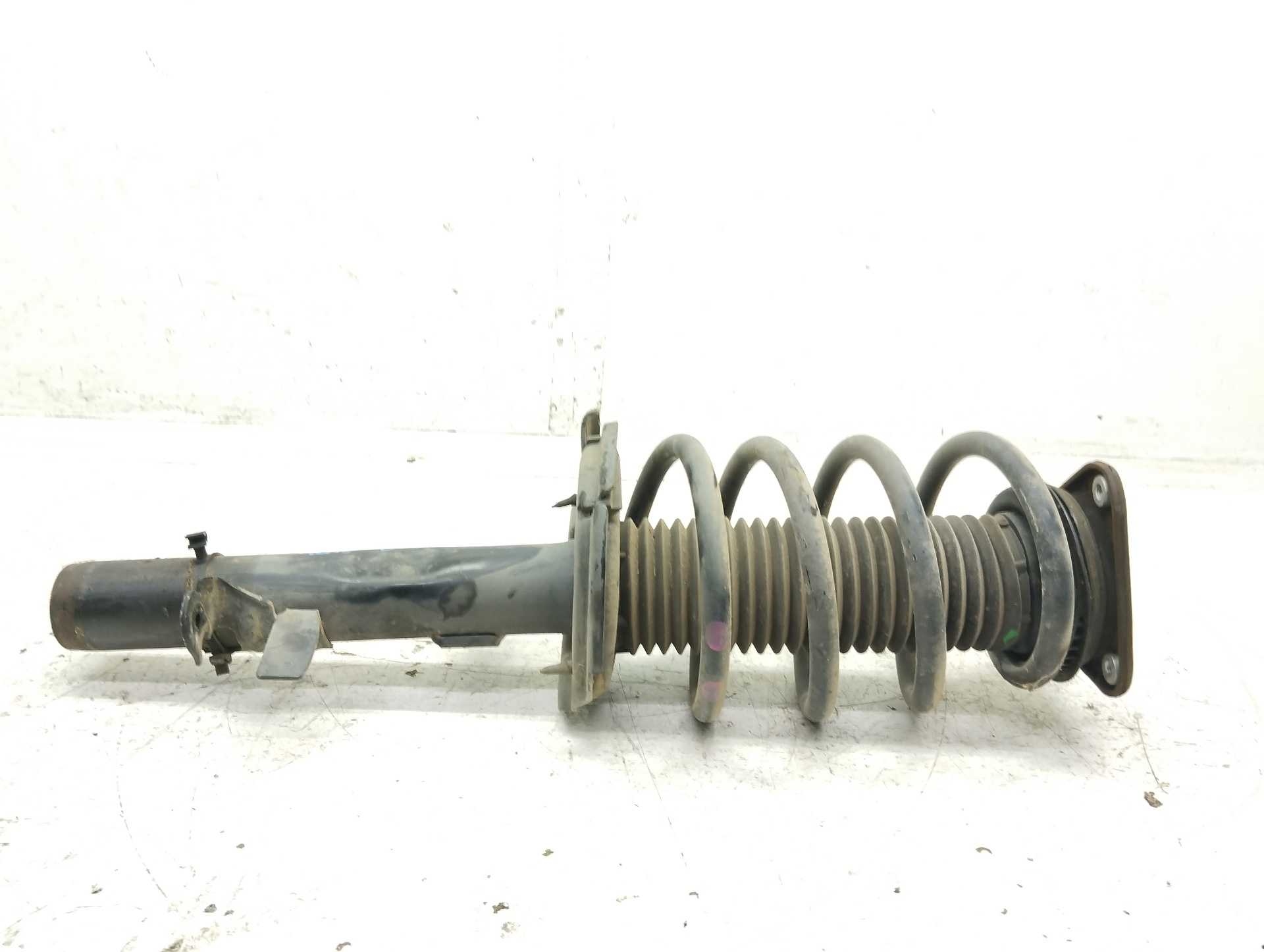 Recambio de amortiguador delantero derecho para ford kuga (cbs) st-line 2wd referencia OEM IAM CV6118045DCB  