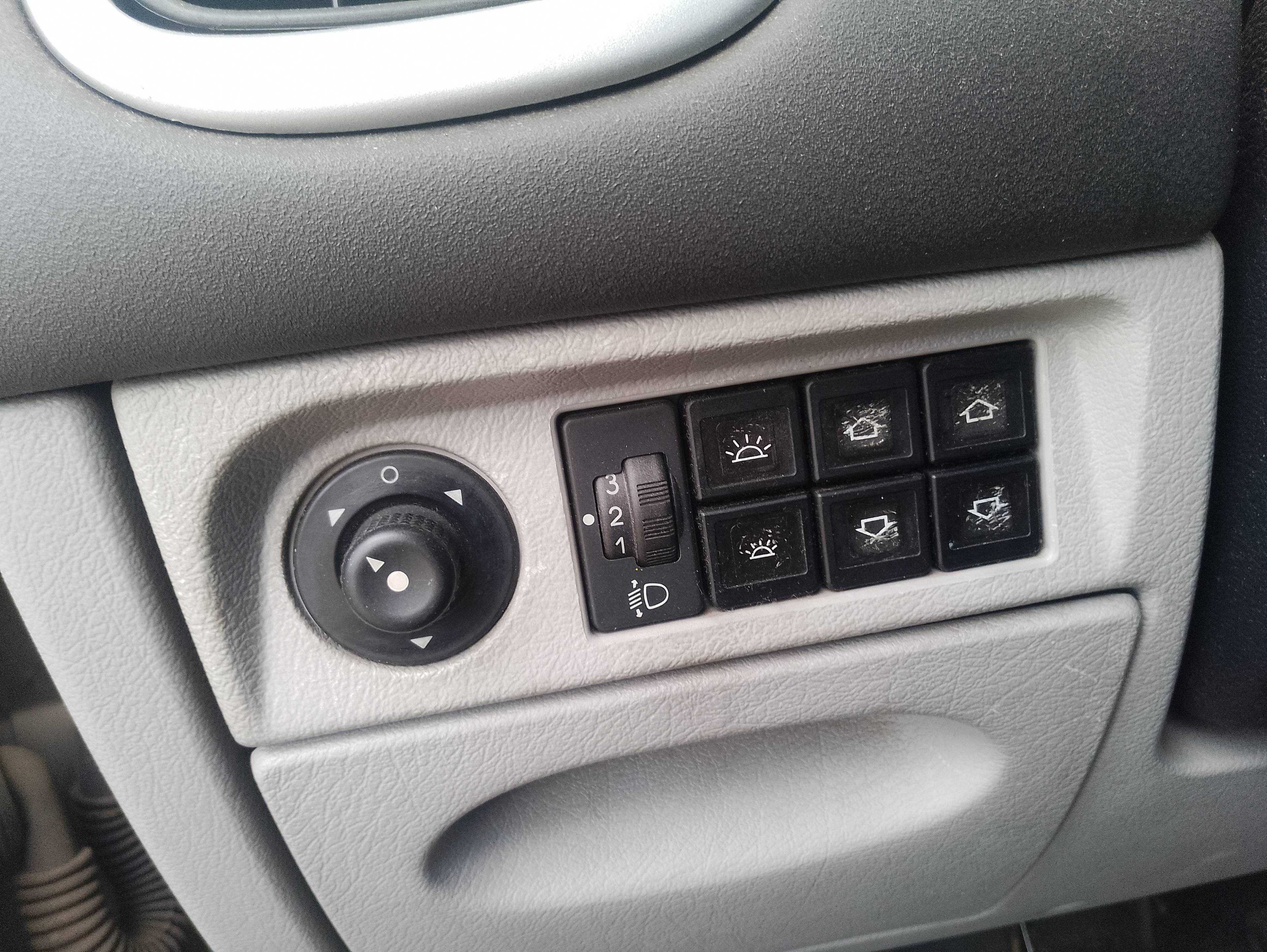 Recambio de mando retrovisor para citroën xsara picasso 1.6 hdi 90 exclusive referencia OEM IAM   