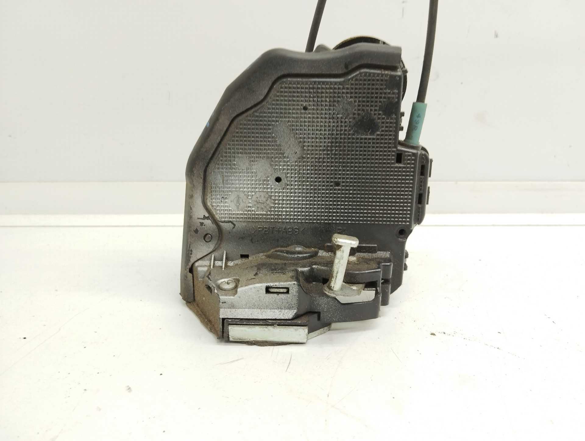 Recambio de cerradura puerta trasera derecha para toyota rav 4 (a3) executive referencia OEM IAM   