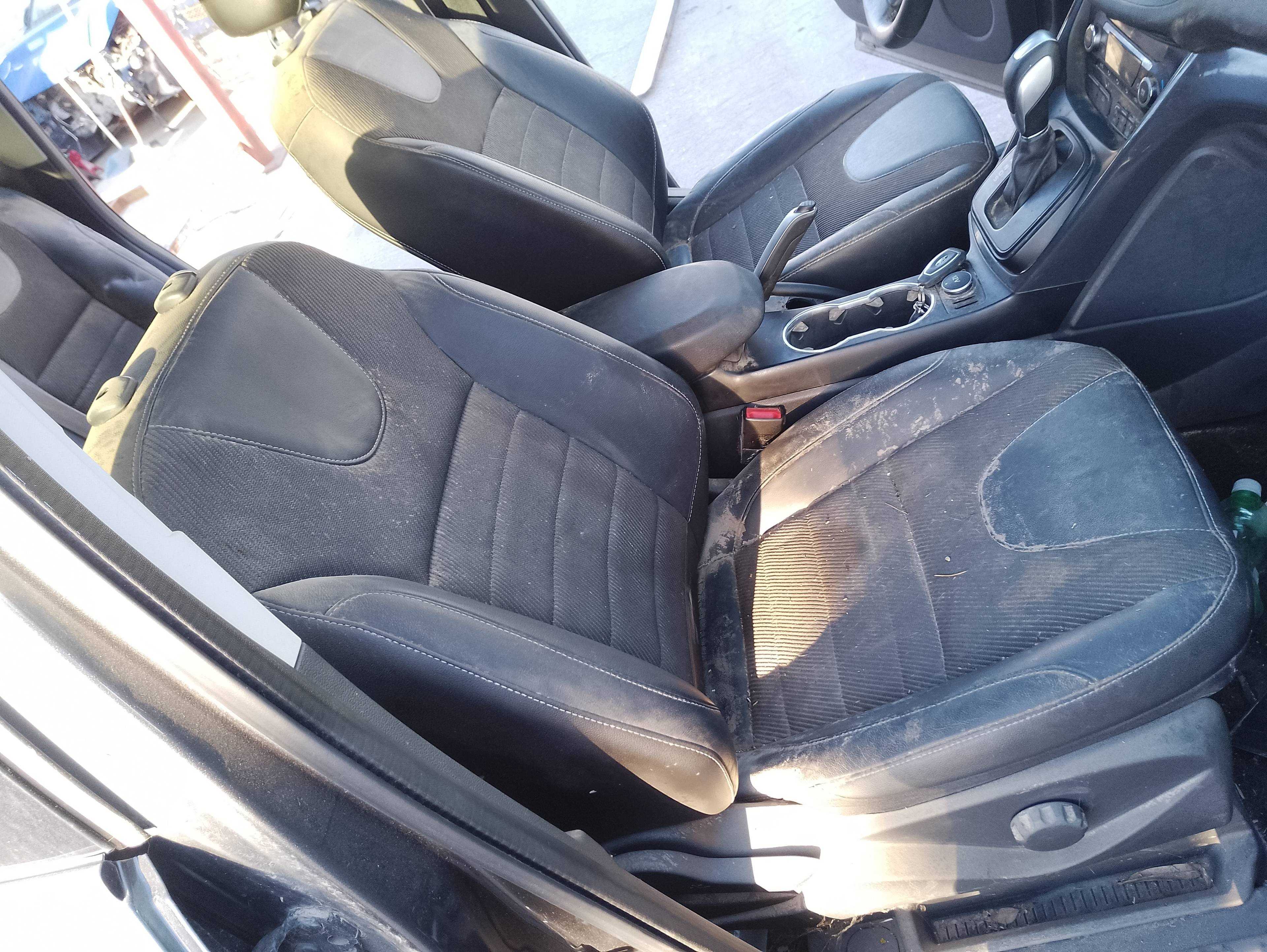 Recambio de asiento delantero derecho para ford kuga (cbs) st-line 2wd referencia OEM IAM   