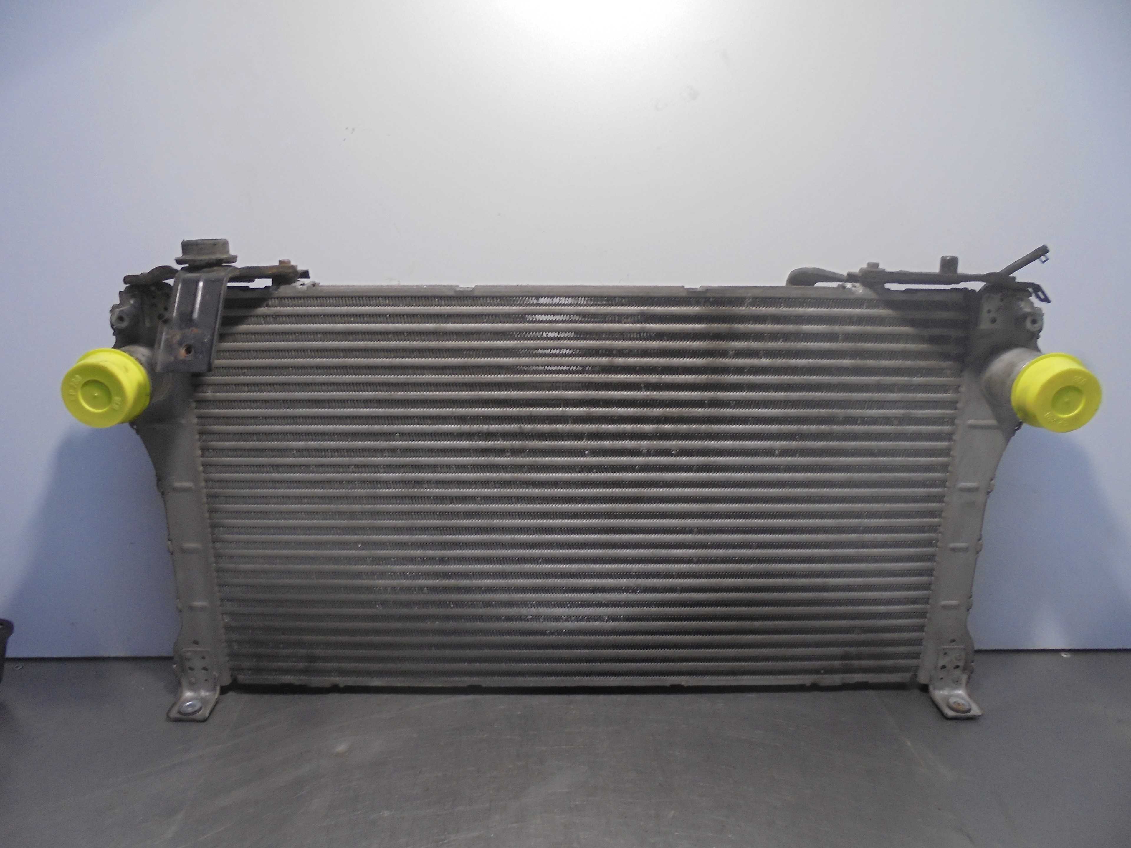 Recambio de intercooler para toyota corolla verso 2.0 d-4d referencia OEM IAM JD1271003521 DENSO 