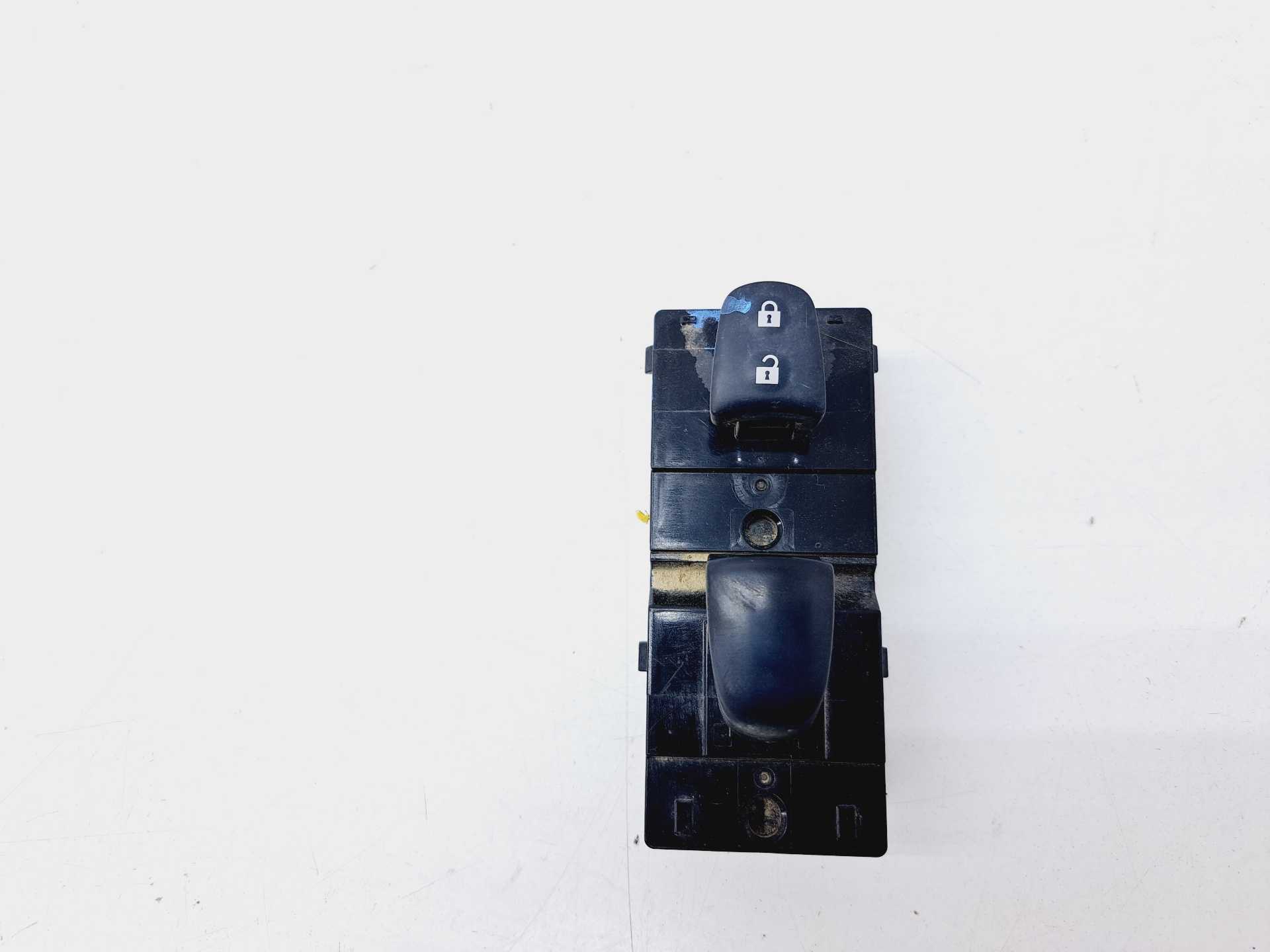 Recambio de mando elevalunas delantero derecho para nissan micra v (k14) acenta referencia OEM IAM  254114BA0A 
