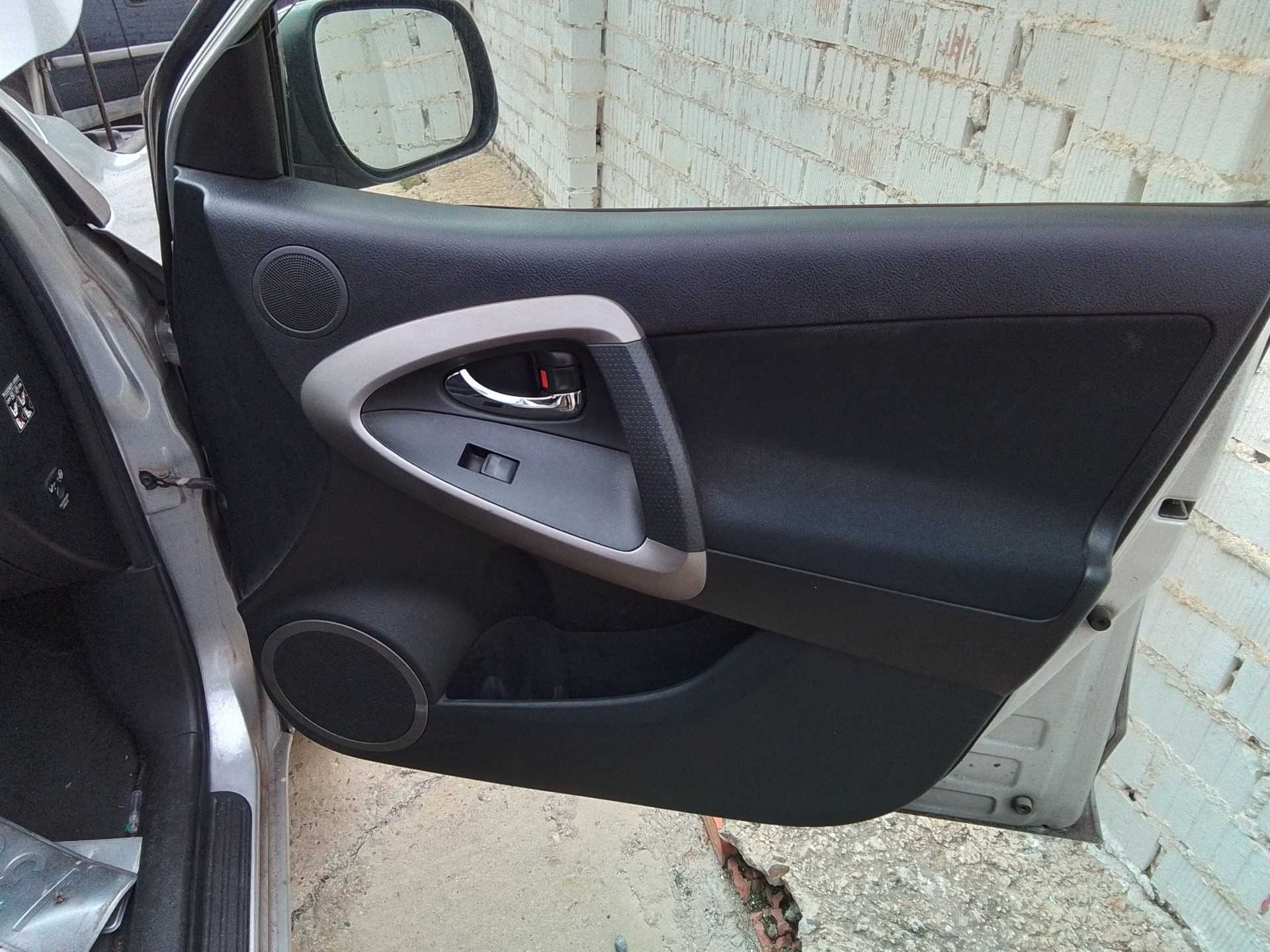 Recambio de guarnecido puerta delantera derecha para toyota rav 4 (a3) executive referencia OEM IAM   