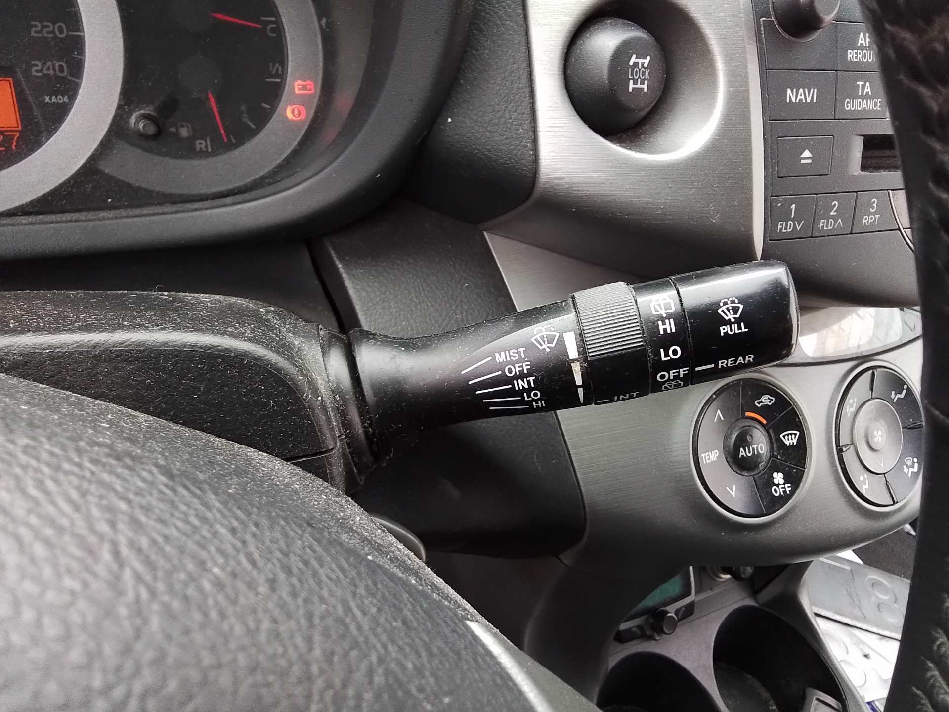 Recambio de mando limpia para toyota rav 4 (a3) executive referencia OEM IAM   